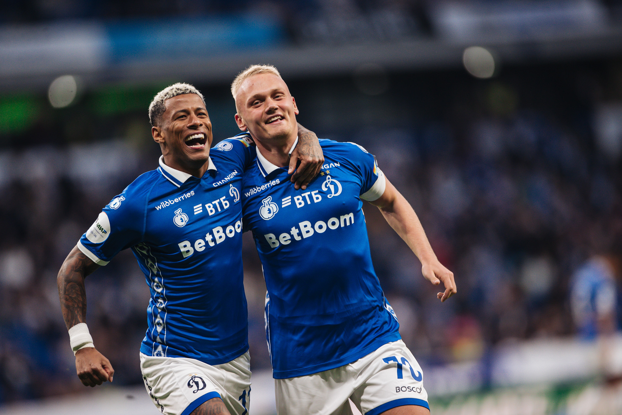 Фоторепортаж с домашнего матча против «Оренбурга»