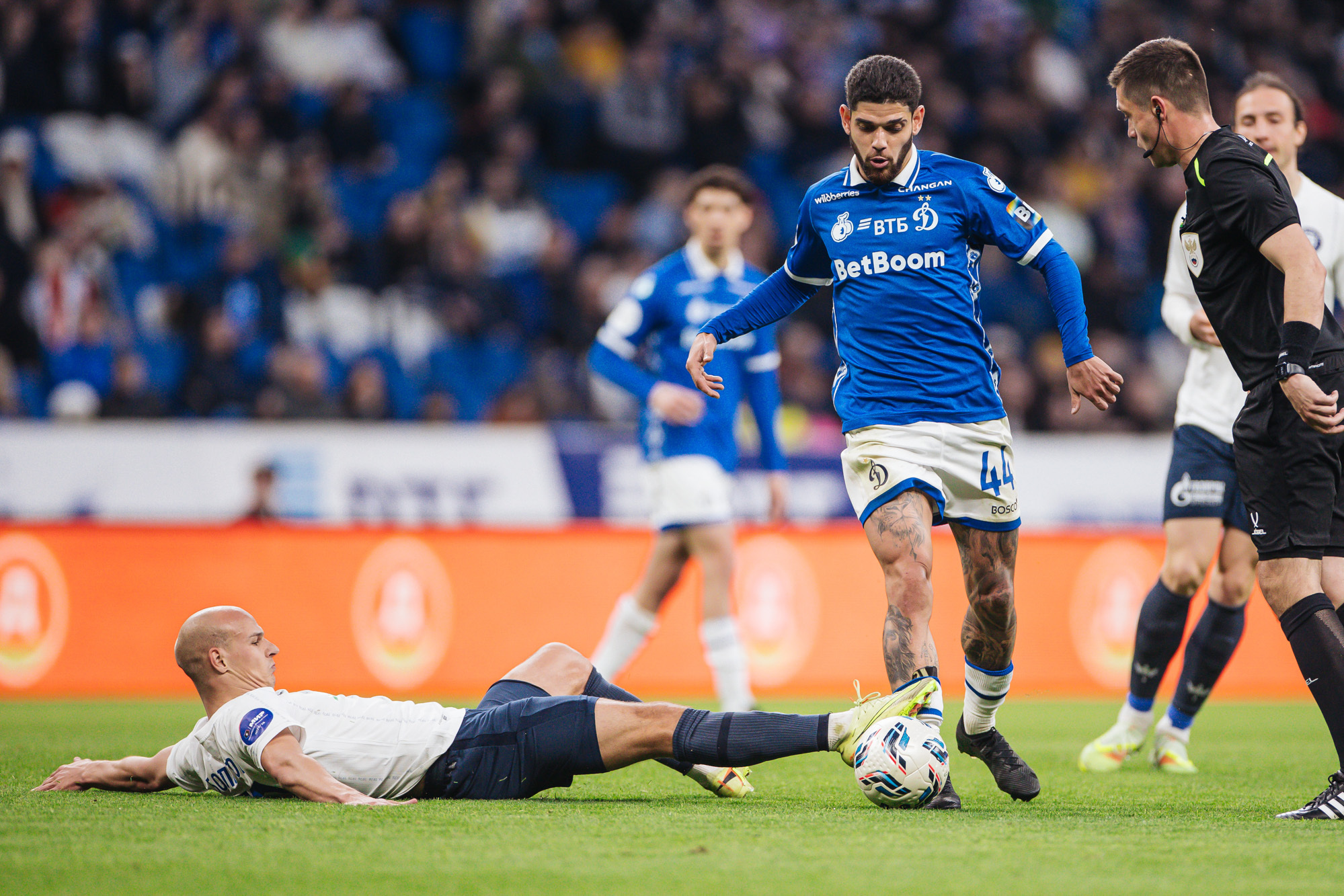 Фоторепортаж с домашнего матча против «Оренбурга»