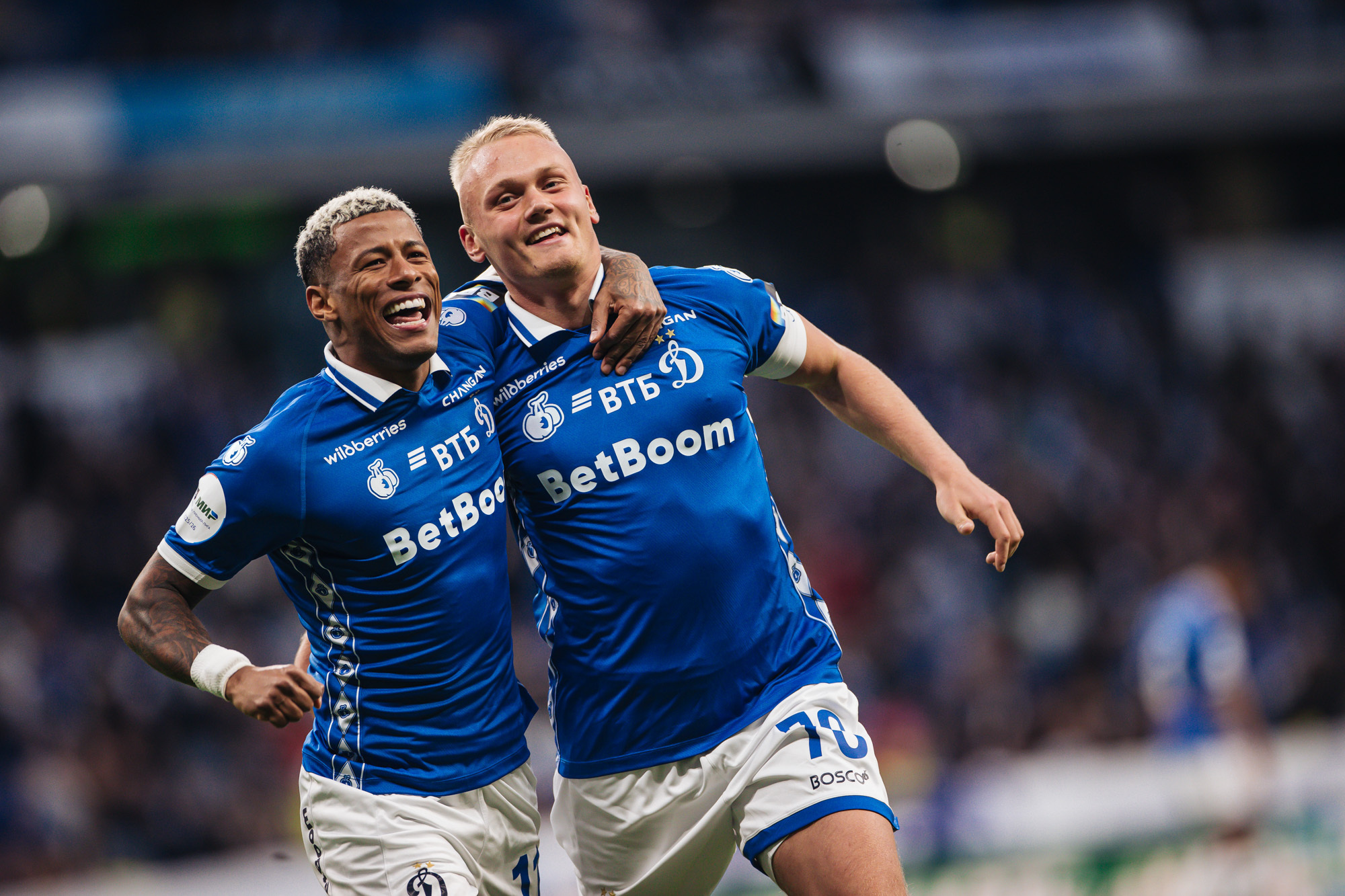 Фоторепортаж с домашнего матча против «Оренбурга»