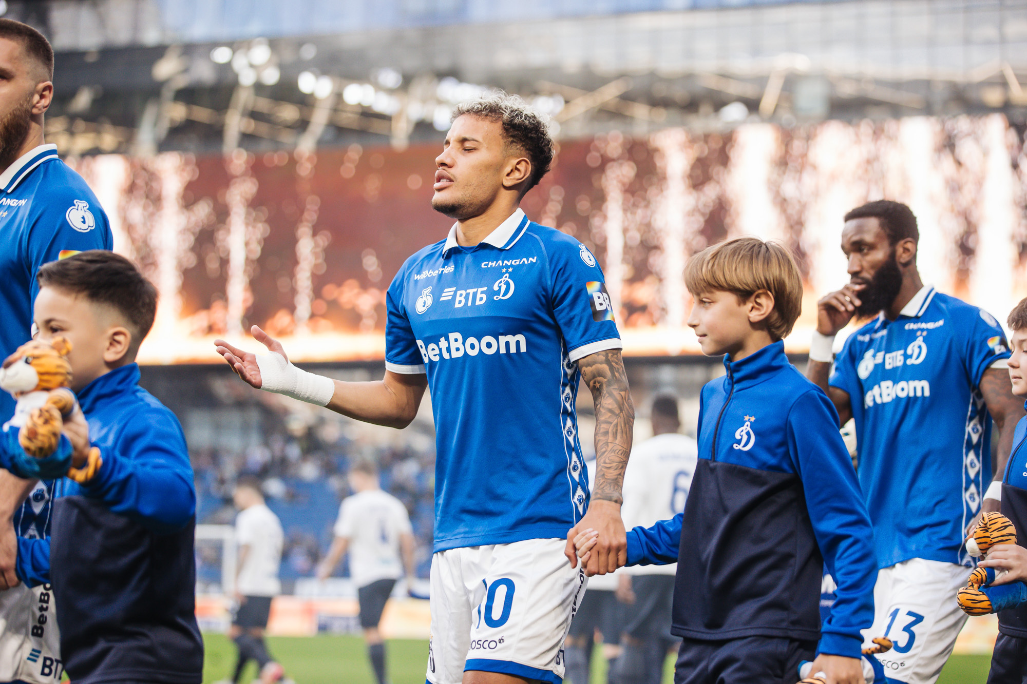 Фоторепортаж с домашнего матча против «Оренбурга»