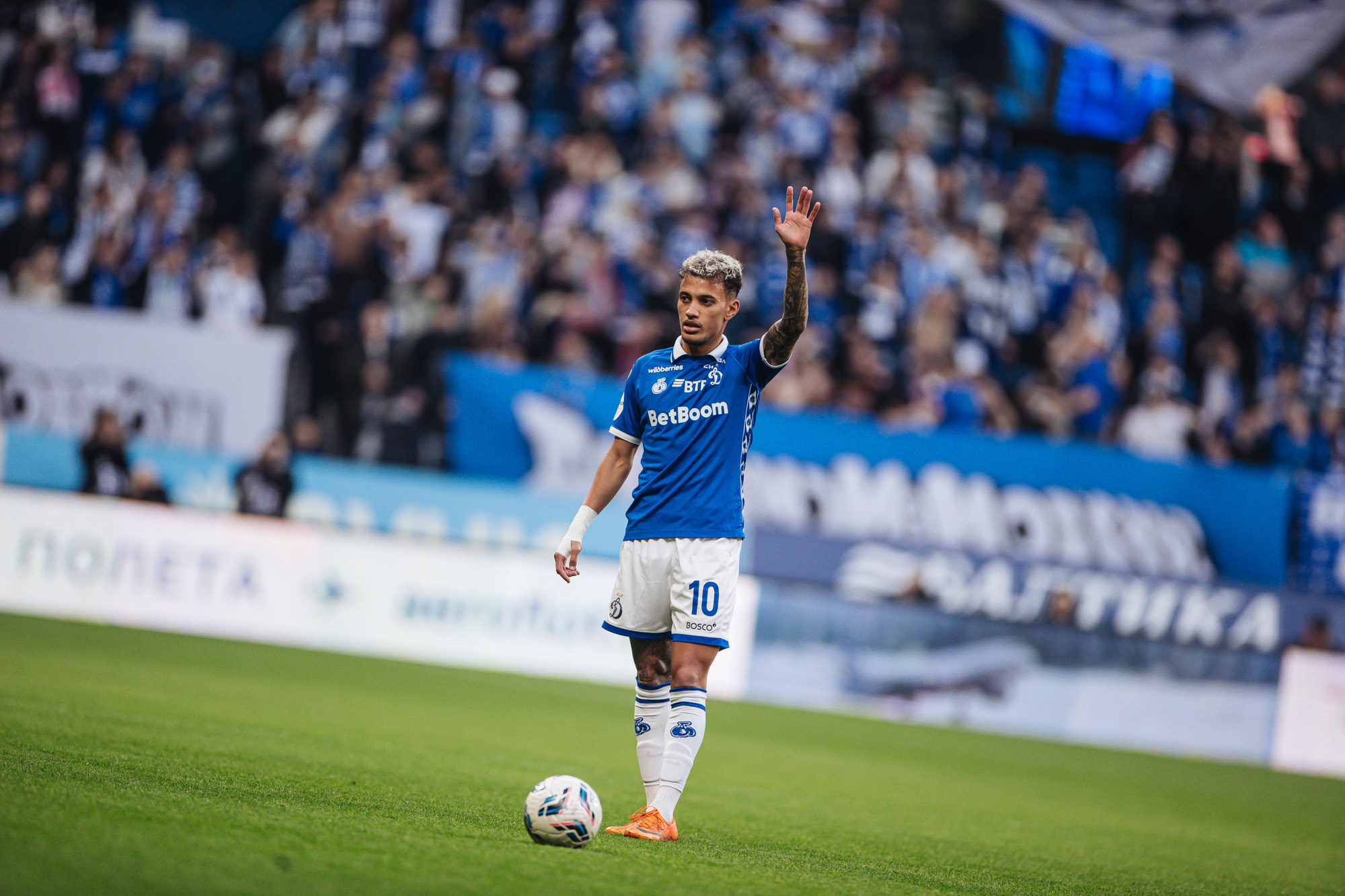 Фоторепортаж с домашнего матча против «Оренбурга»