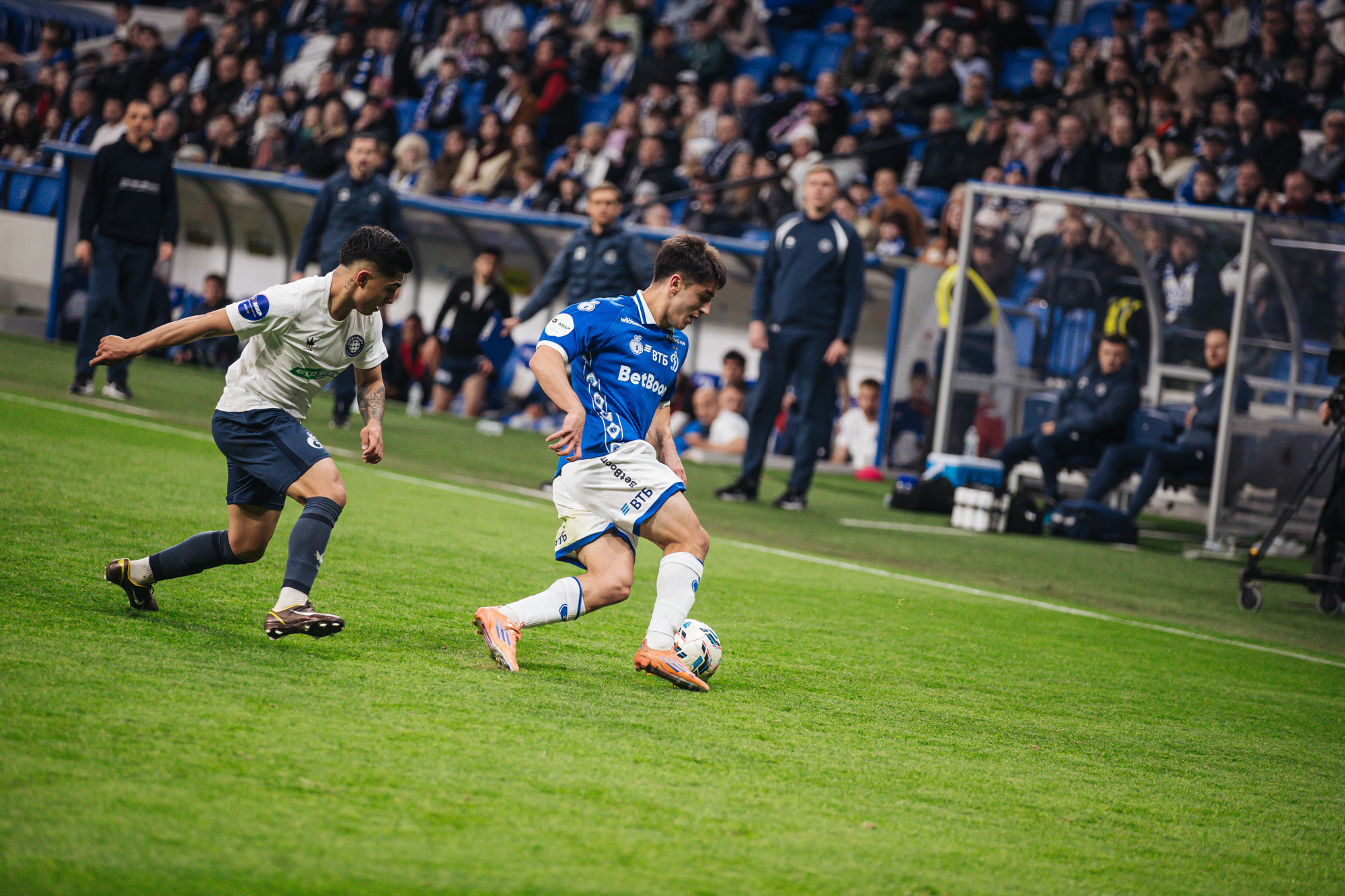 Фоторепортаж с домашнего матча против «Оренбурга»