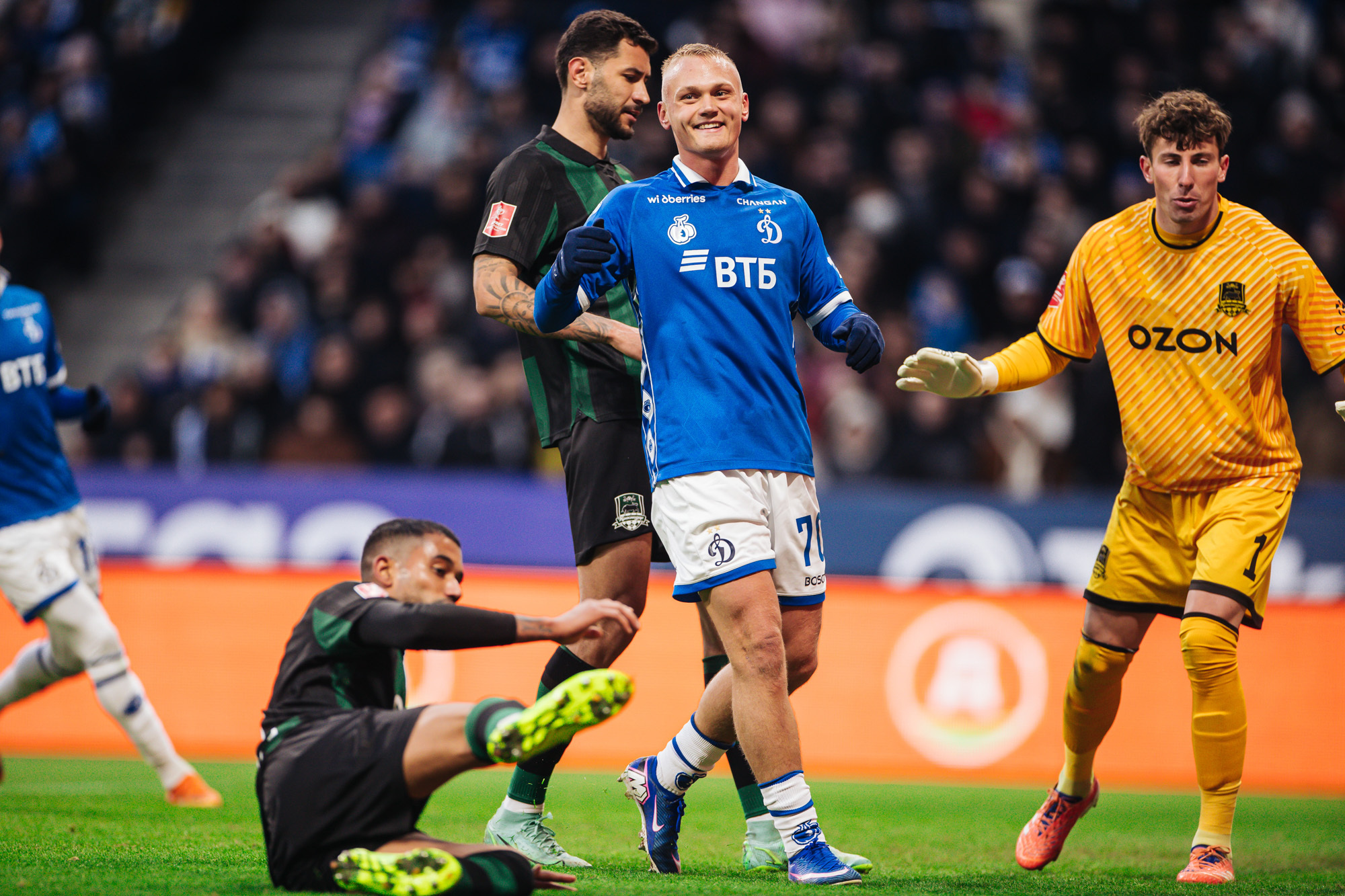 Фоторепортаж с домашнего кубкового матча против «Краснодара»