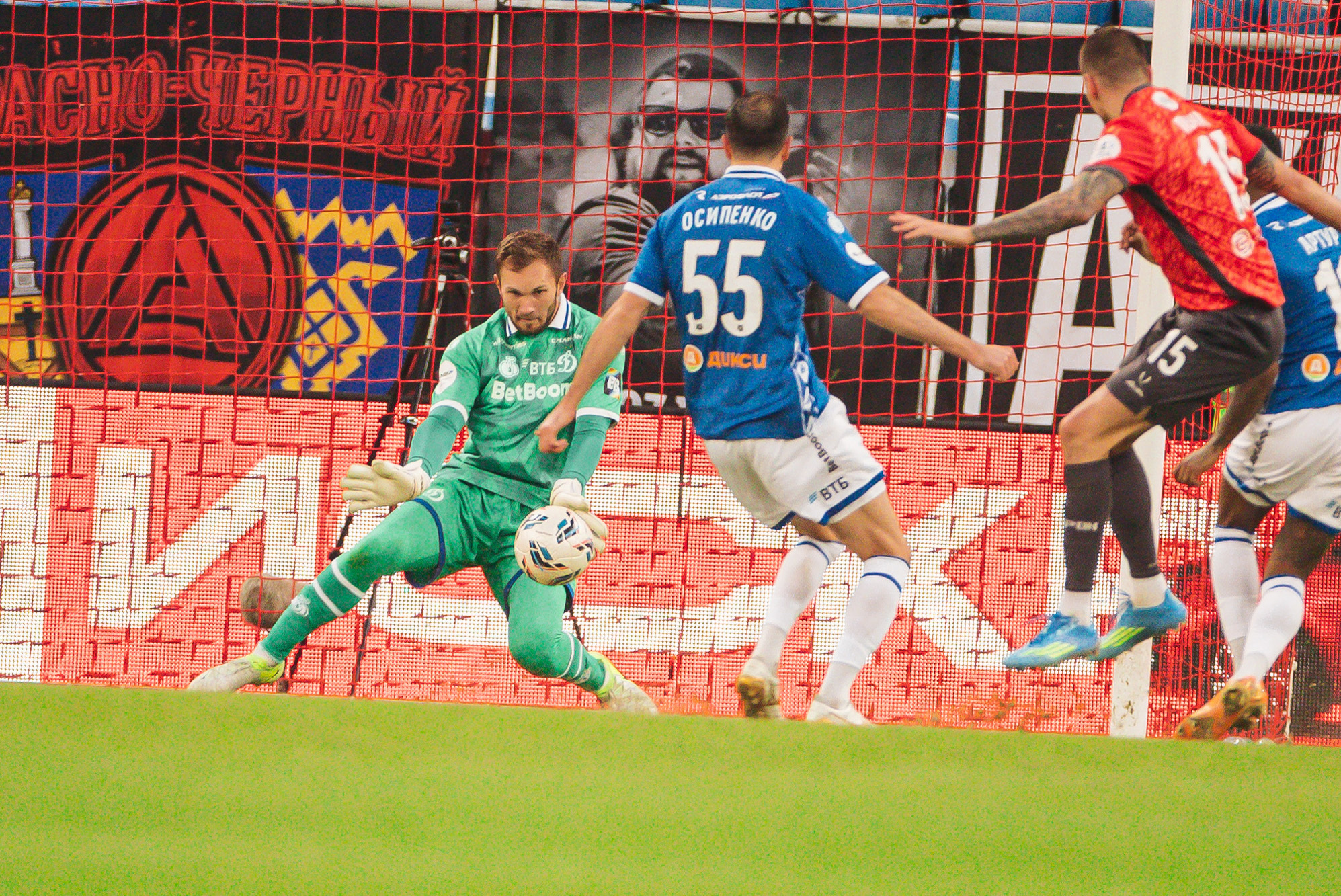 Reportaje fotográfico del partido fuera de casa contra Akron