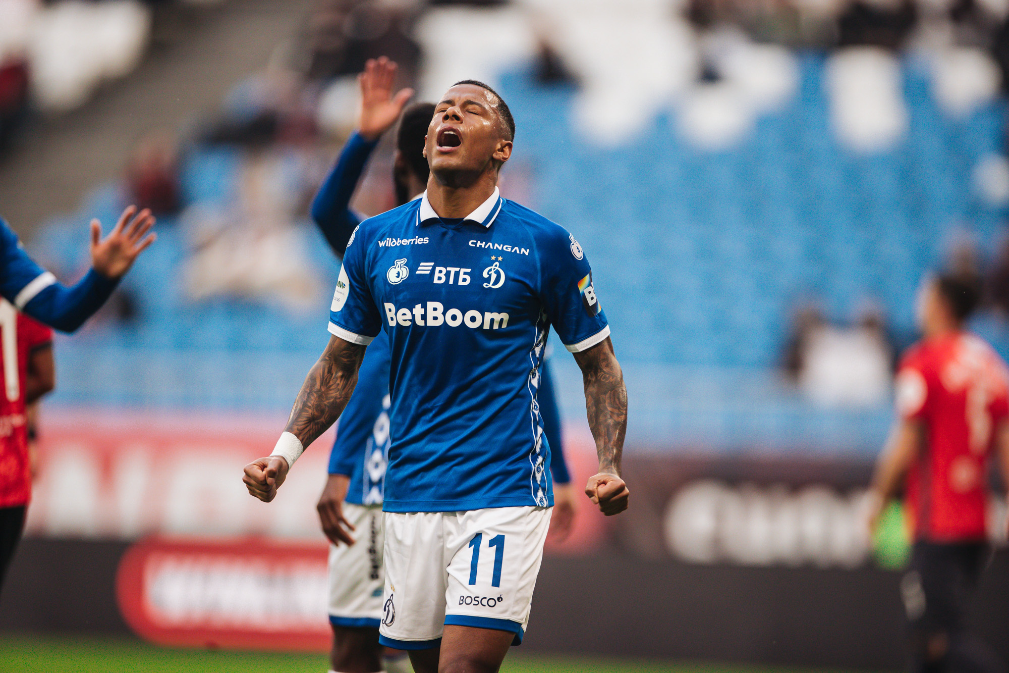 Reportaje fotográfico del partido fuera de casa contra Akron