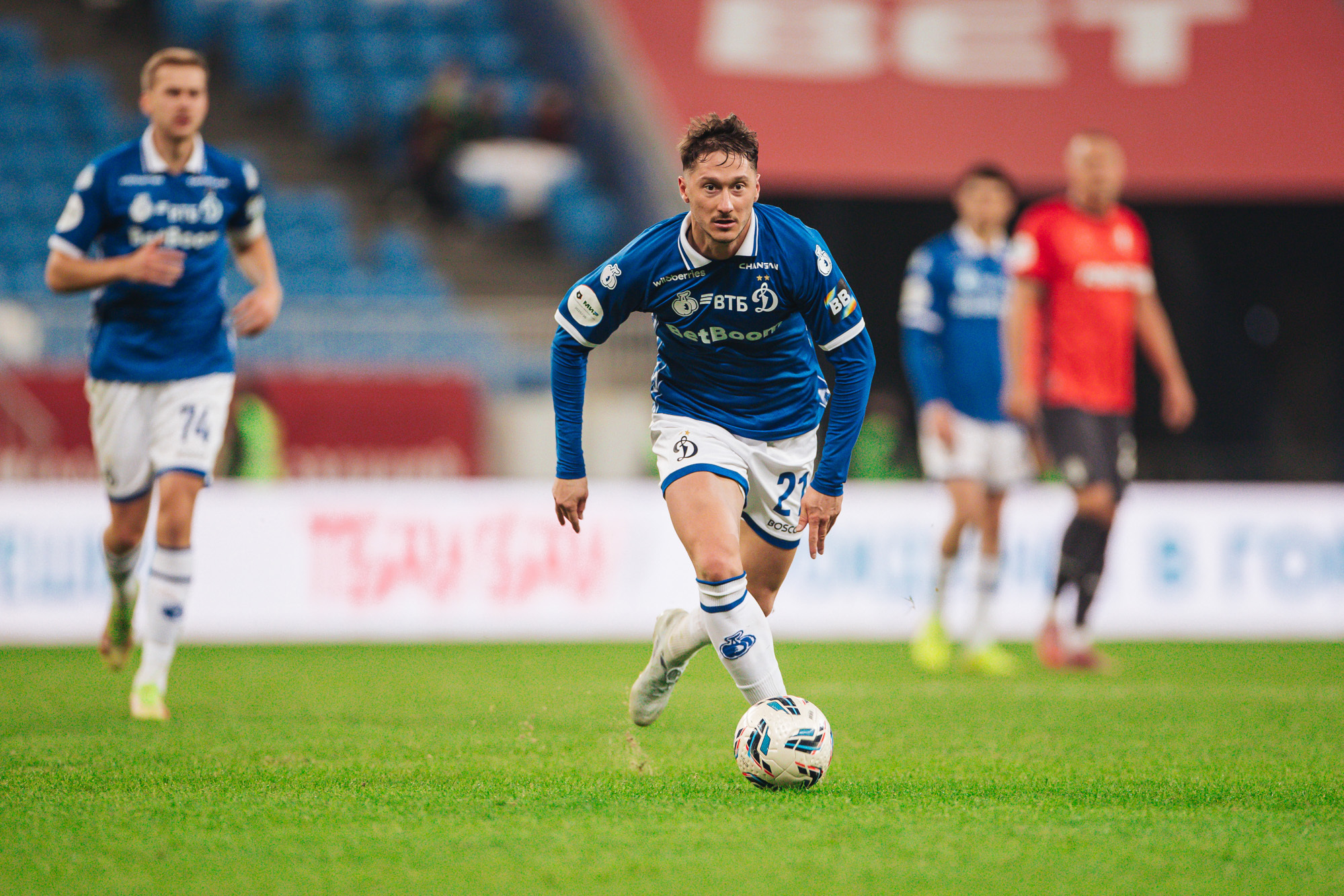 Reportaje fotográfico del partido fuera de casa contra Akron