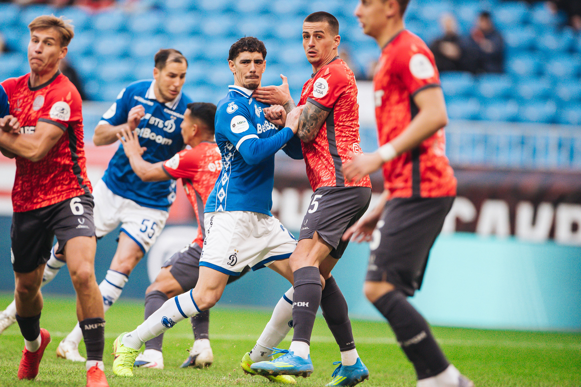 Reportaje fotográfico del partido fuera de casa contra Akron