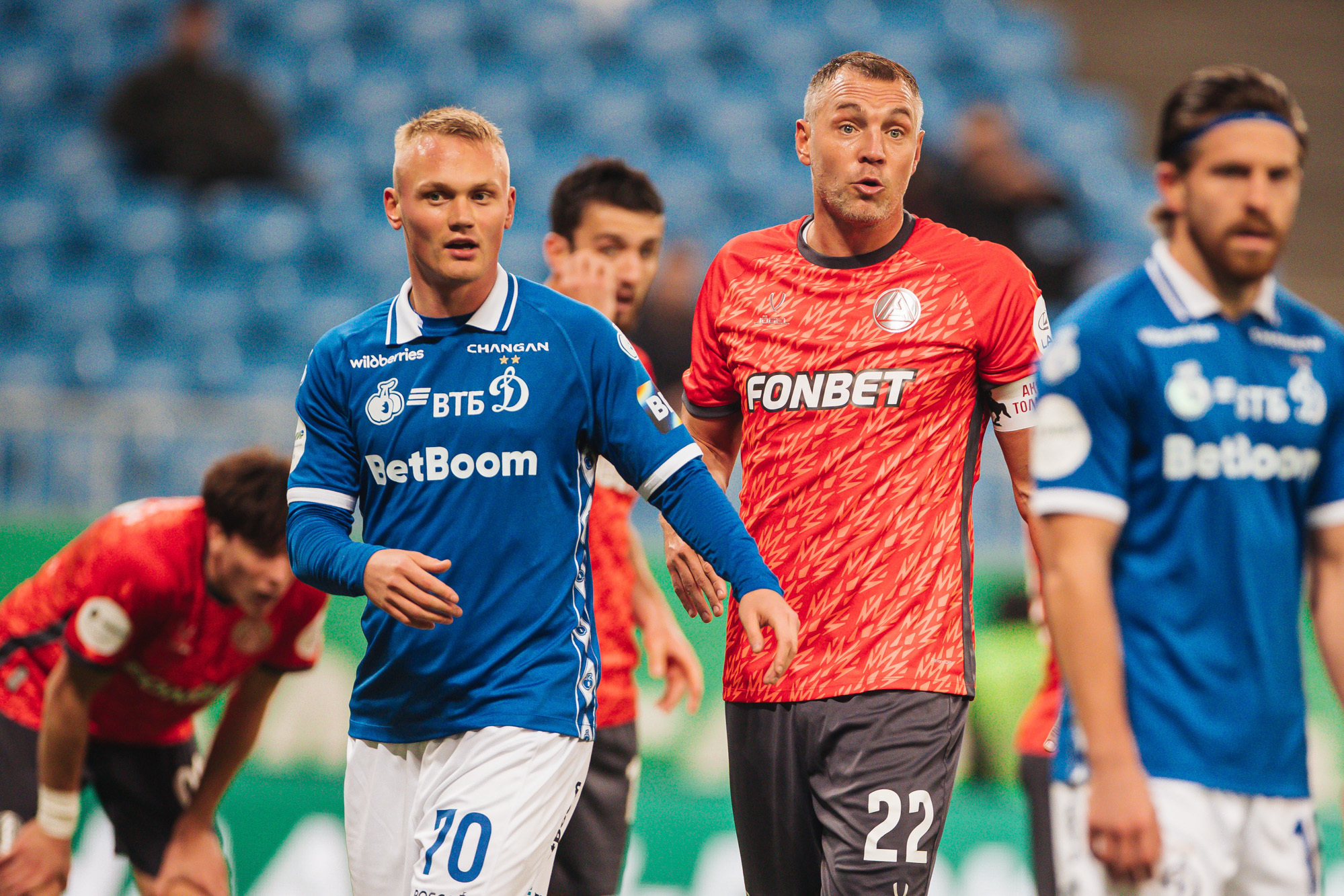 Reportaje fotográfico del partido fuera de casa contra Akron