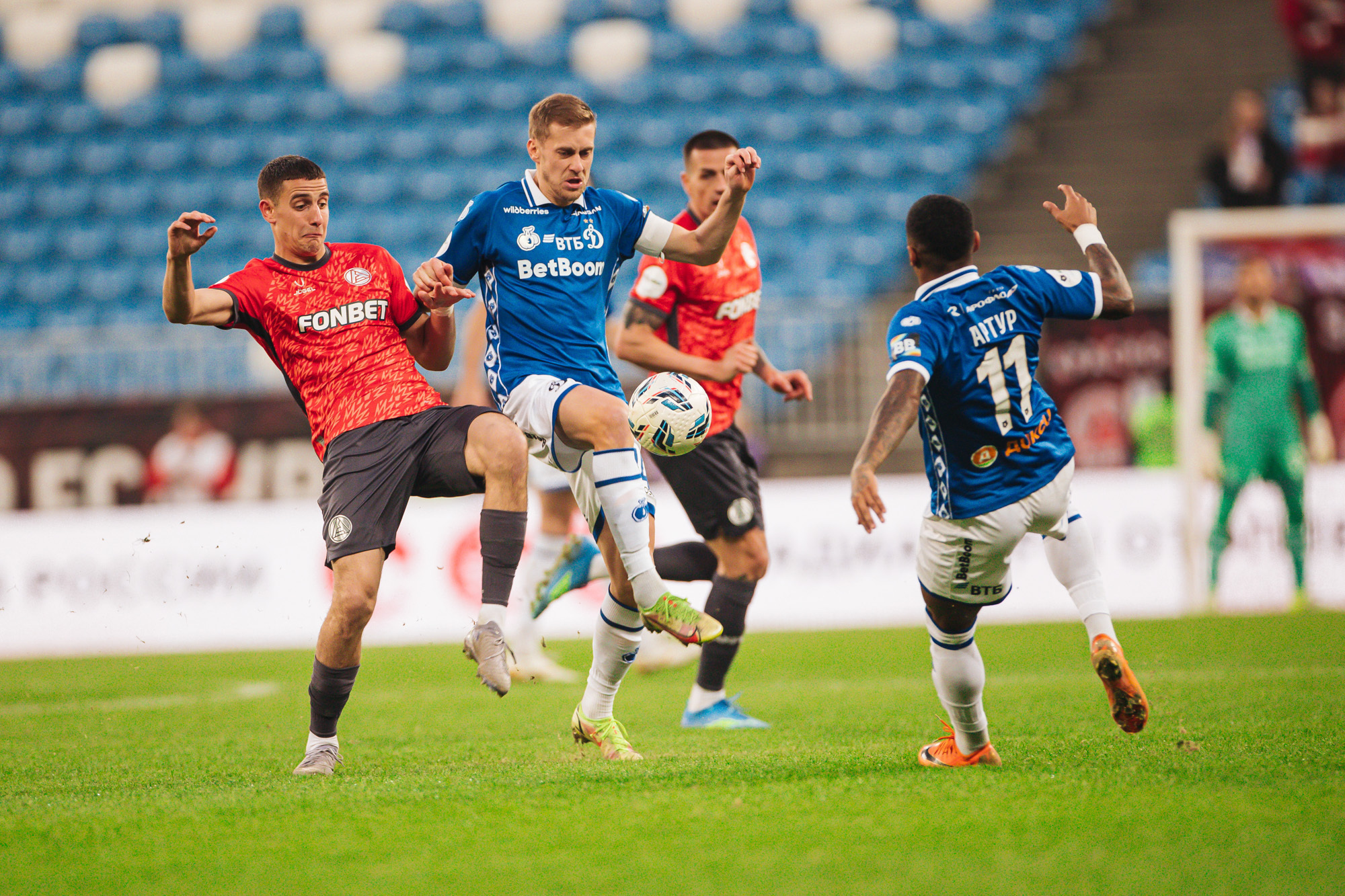Reportaje fotográfico del partido fuera de casa contra Akron