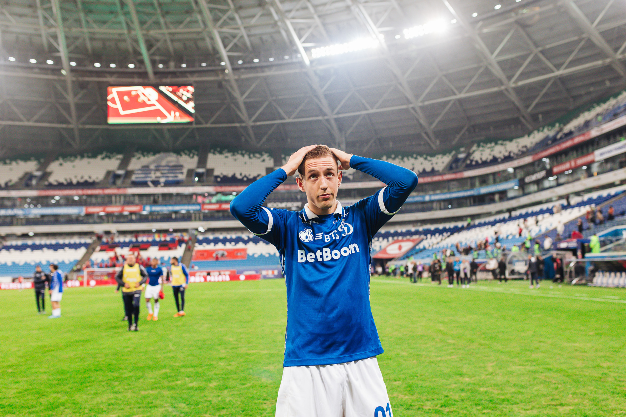 Reportaje fotográfico del partido fuera de casa contra Akron