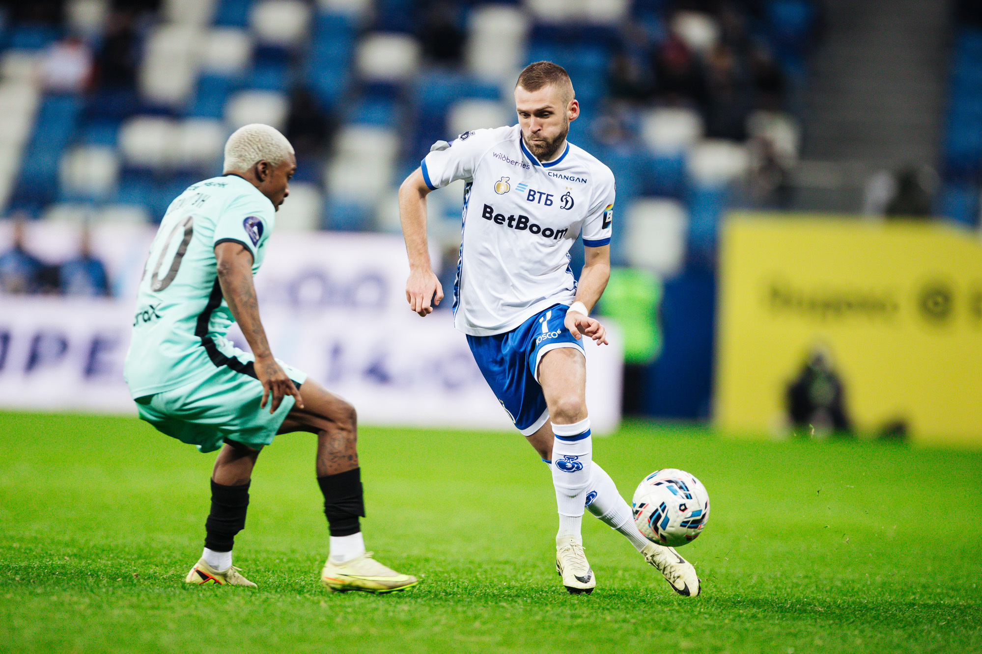 Фоторепортаж с выездного матча против «Пари НН»