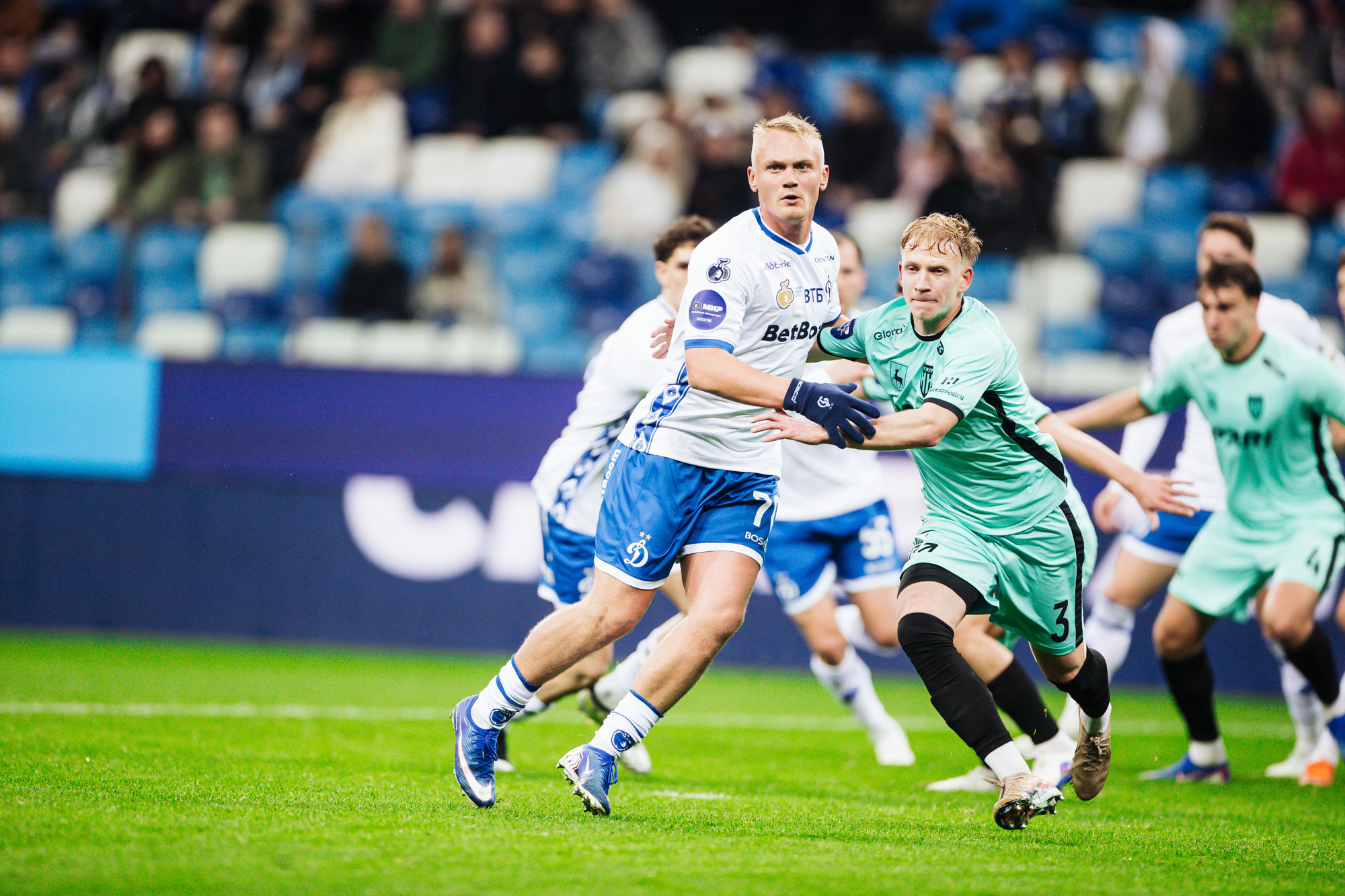 Фоторепортаж с выездного матча против «Пари НН»