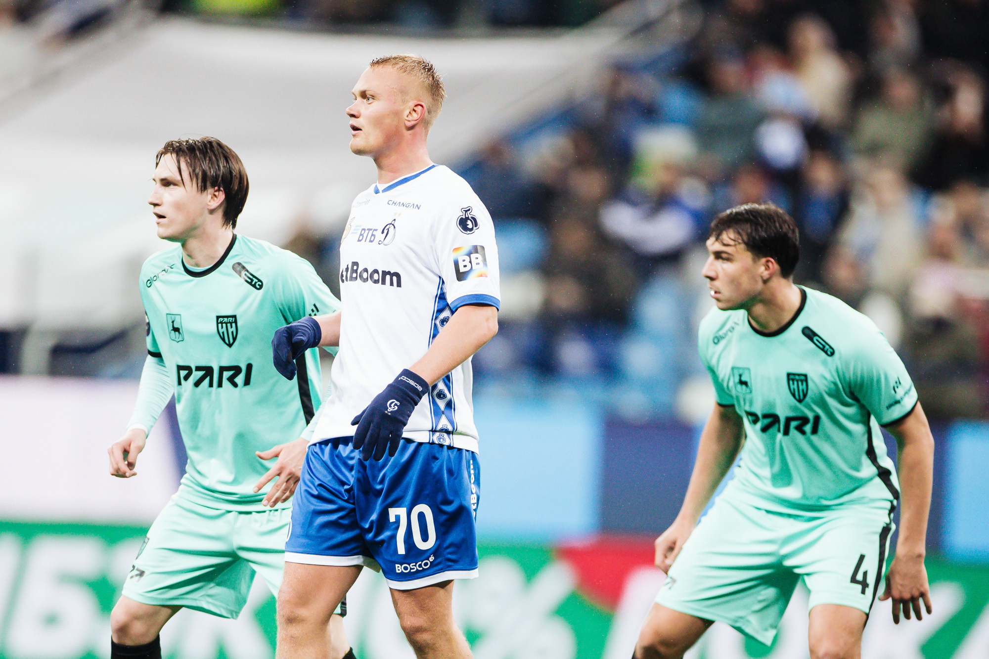 Фоторепортаж с выездного матча против «Пари НН»