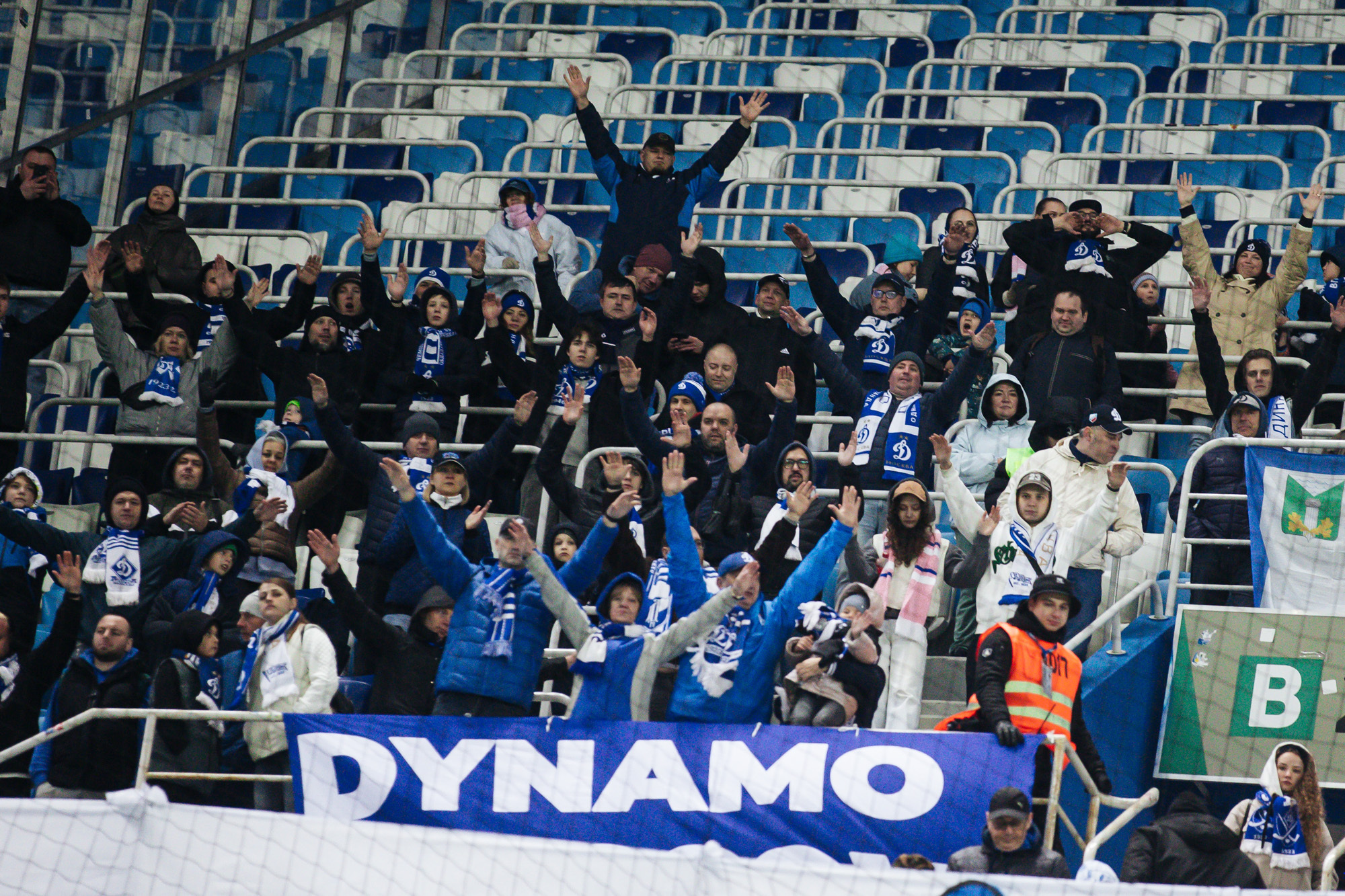 Фоторепортаж с выездного матча против «Пари НН»