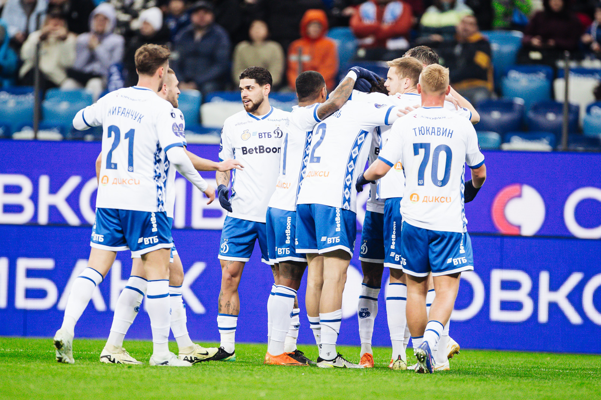 Фоторепортаж с выездного матча против «Пари НН»