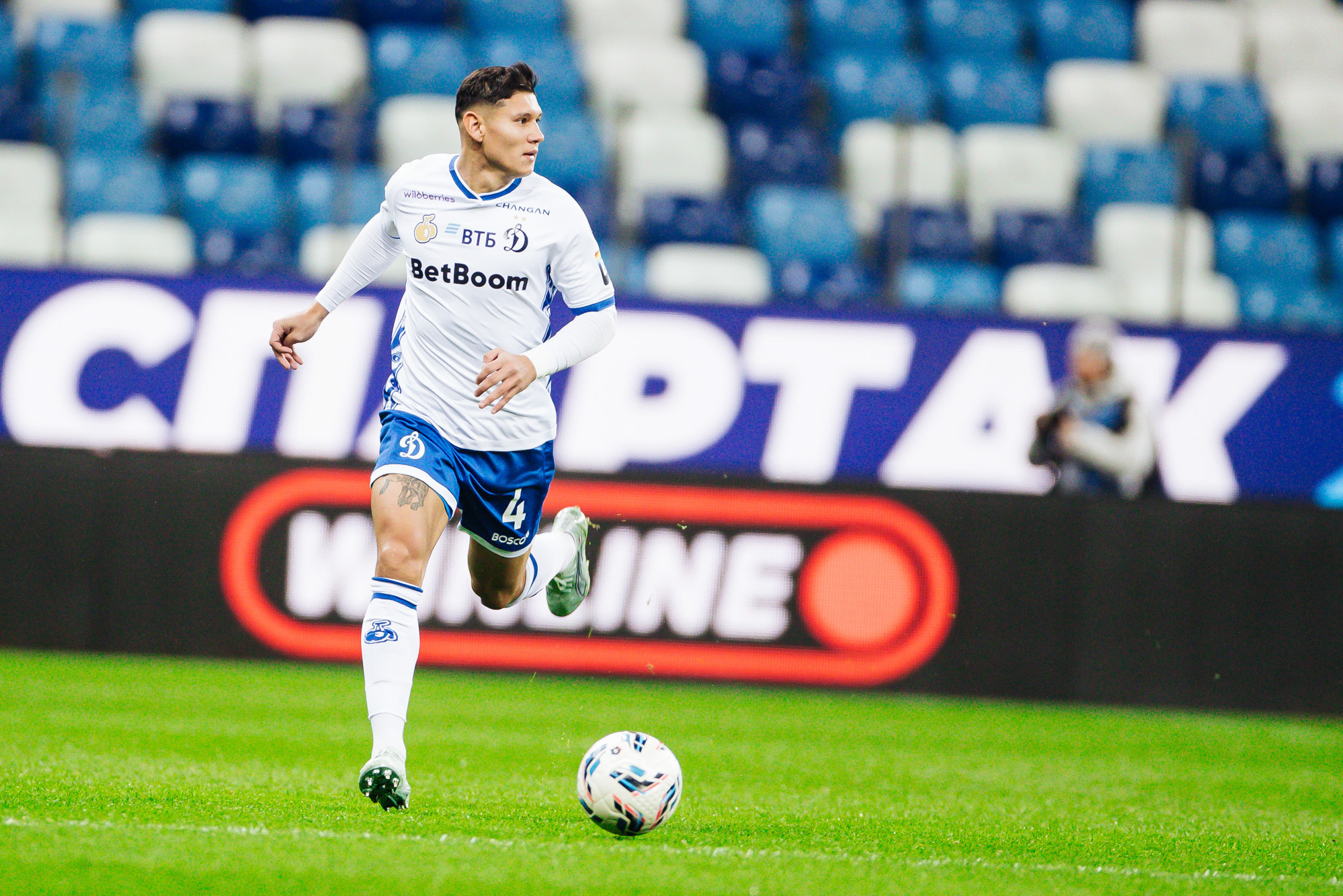 Фоторепортаж с выездного матча против «Пари НН»