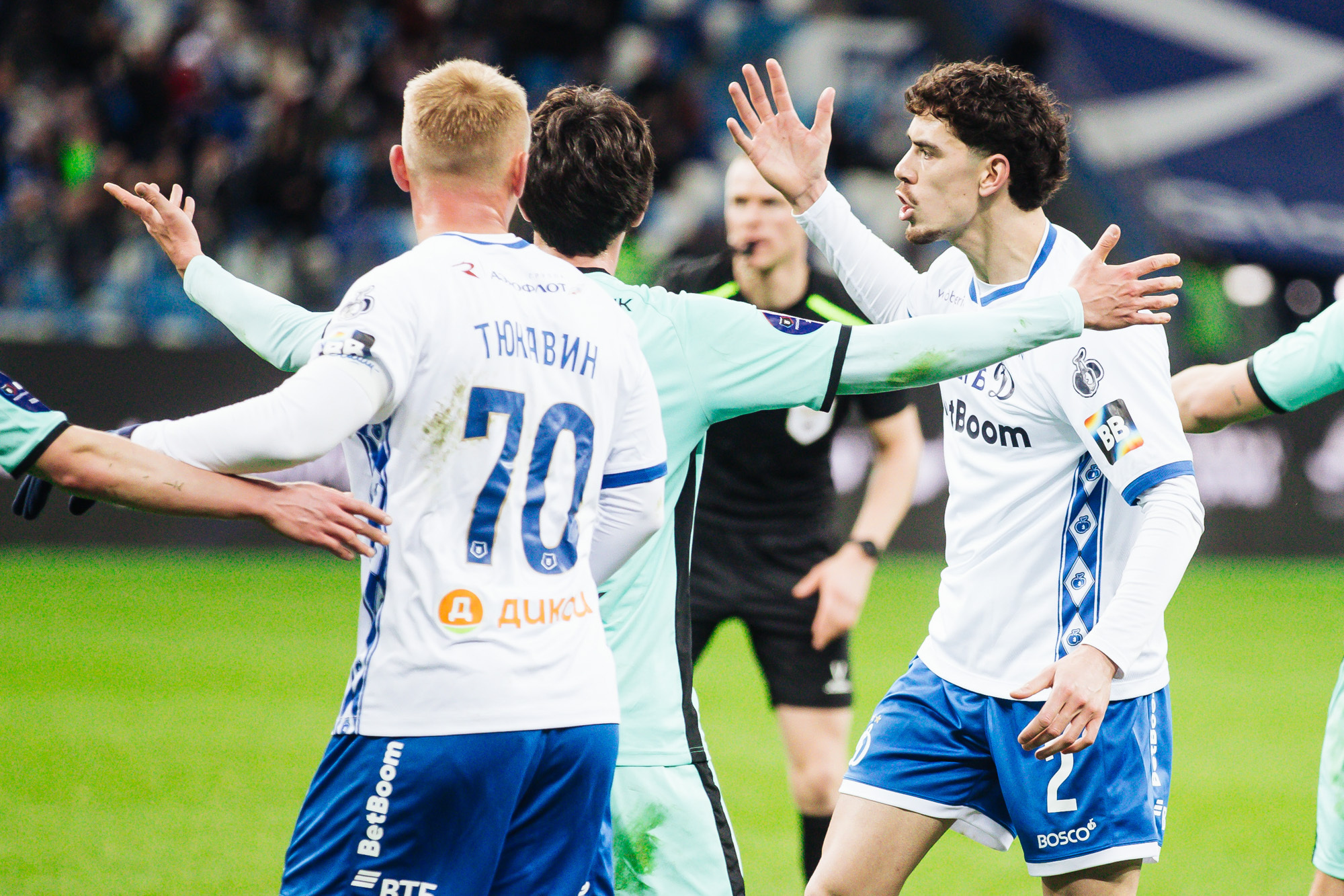 Фоторепортаж с выездного матча против «Пари НН»