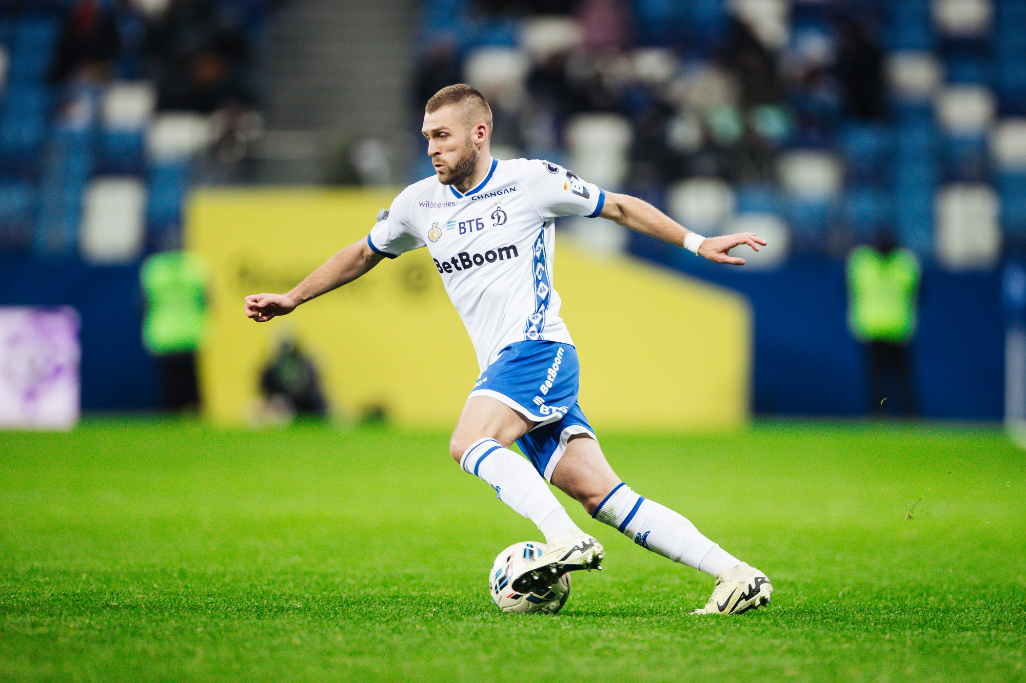 Фоторепортаж с выездного матча против «Пари НН»