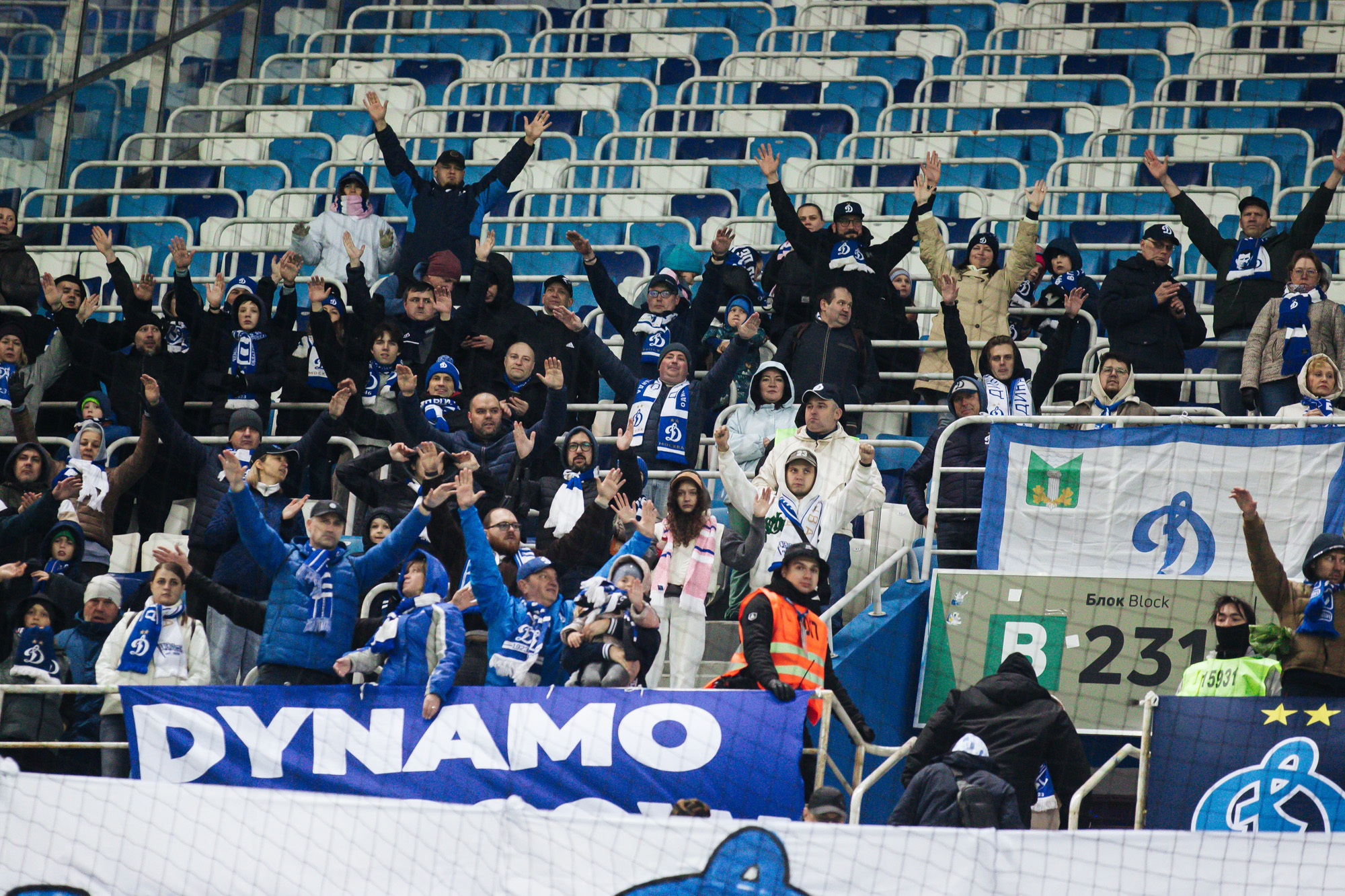 Фоторепортаж с выездного матча против «Пари НН»