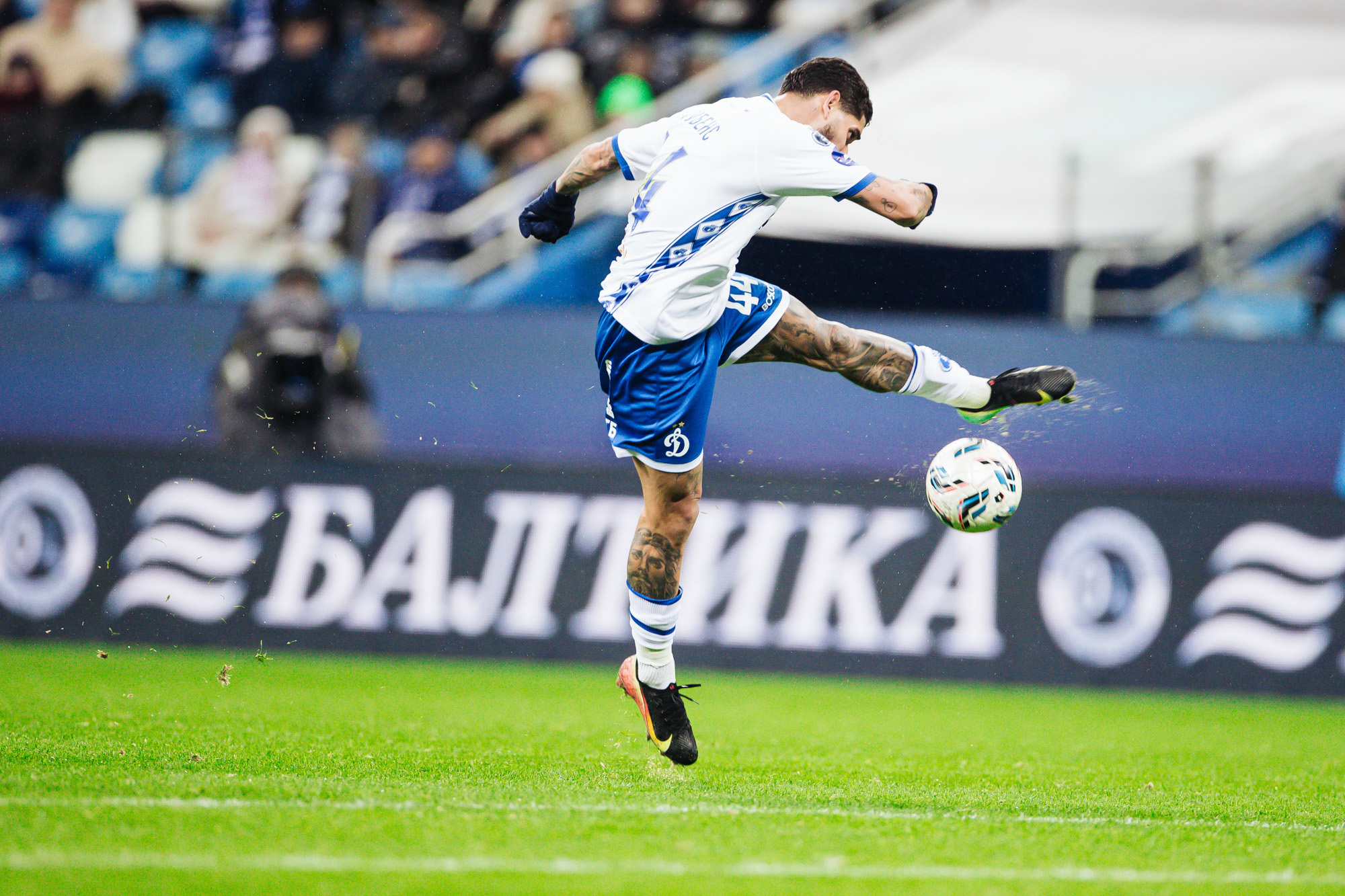 Фоторепортаж с выездного матча против «Пари НН»