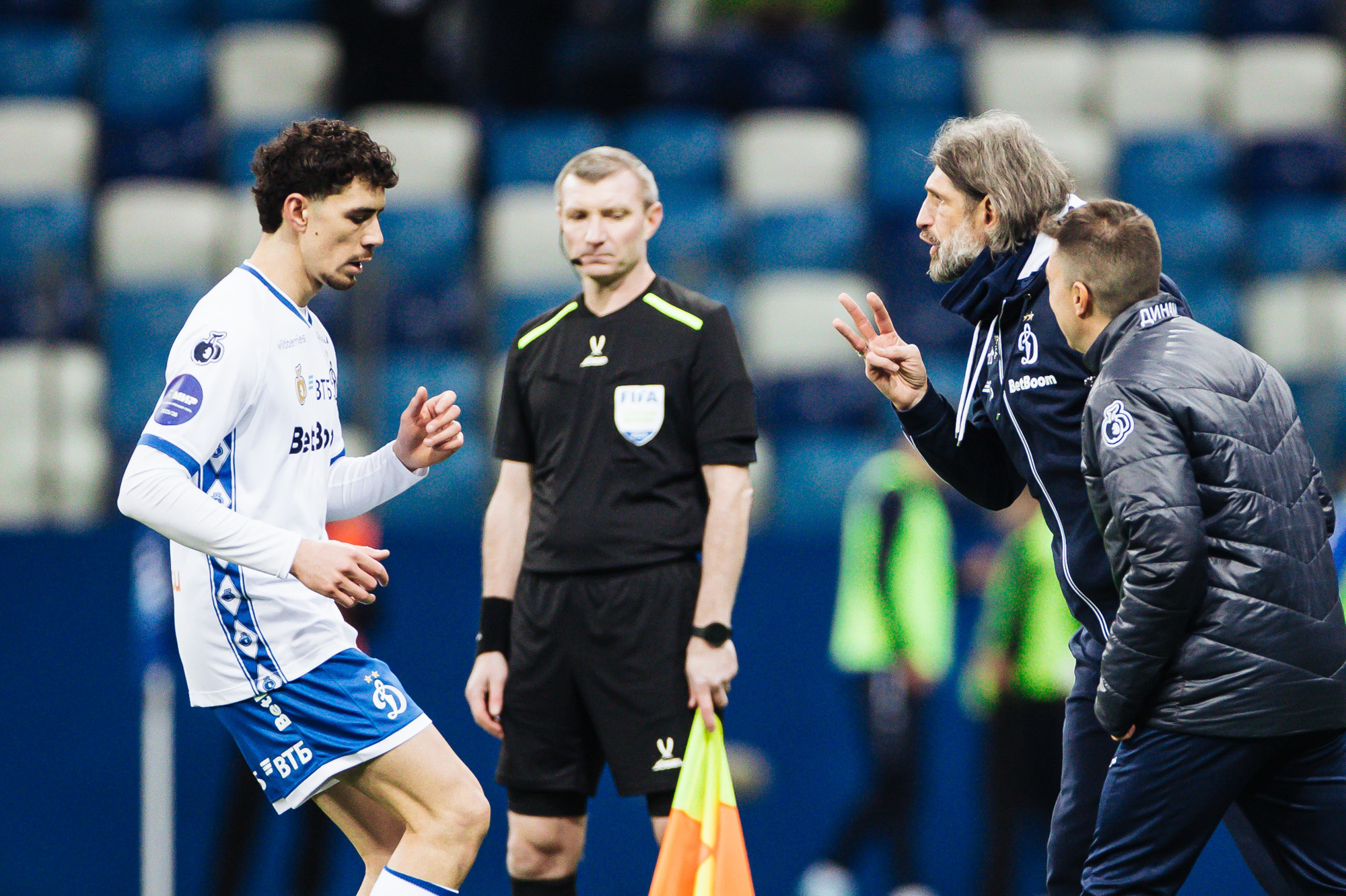Фоторепортаж с выездного матча против «Пари НН»