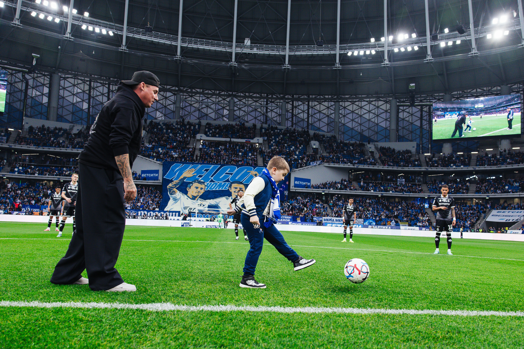 Reportaje fotográfico del derbi ganador con el CSKA