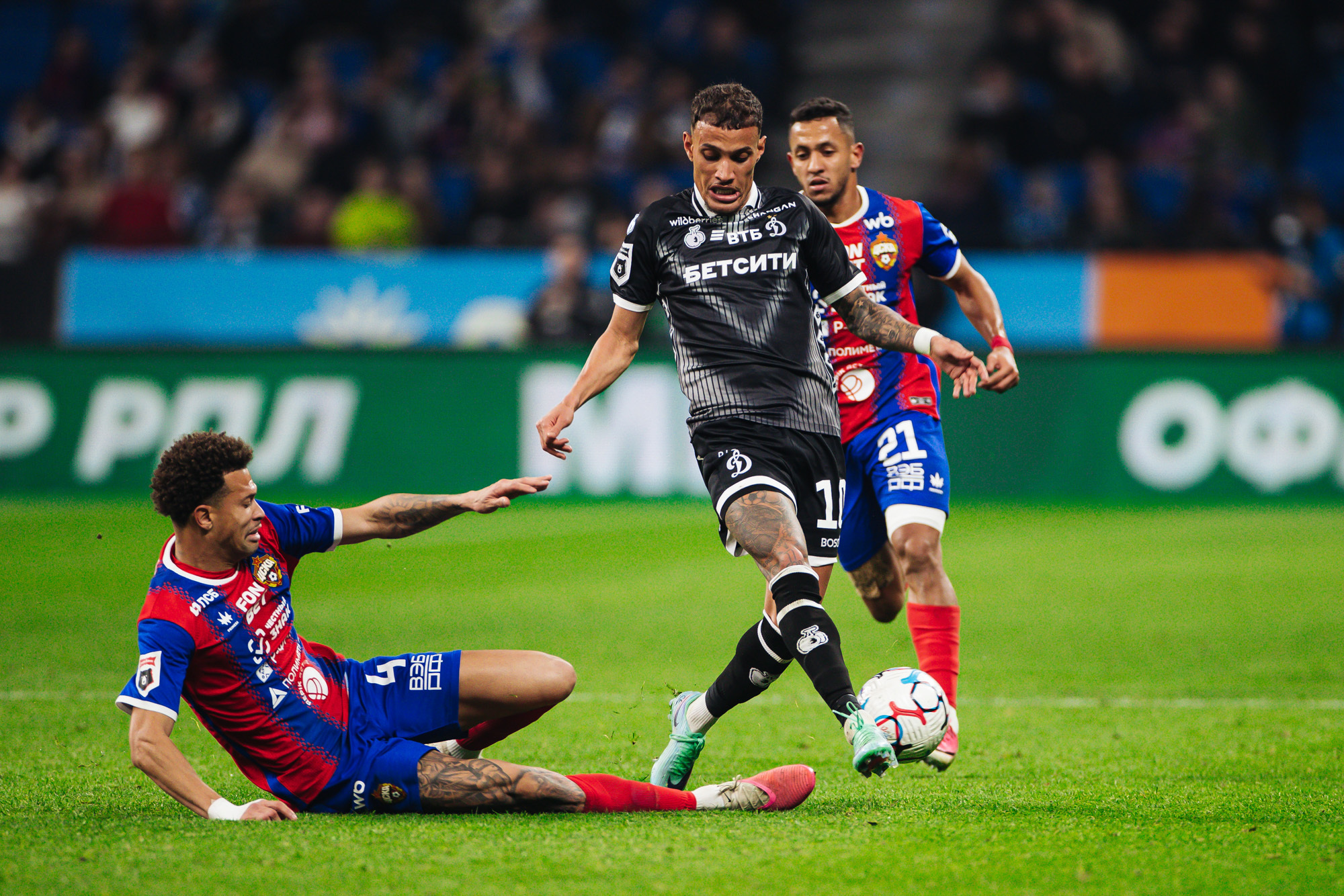 Reportaje fotográfico del derbi ganador con el CSKA