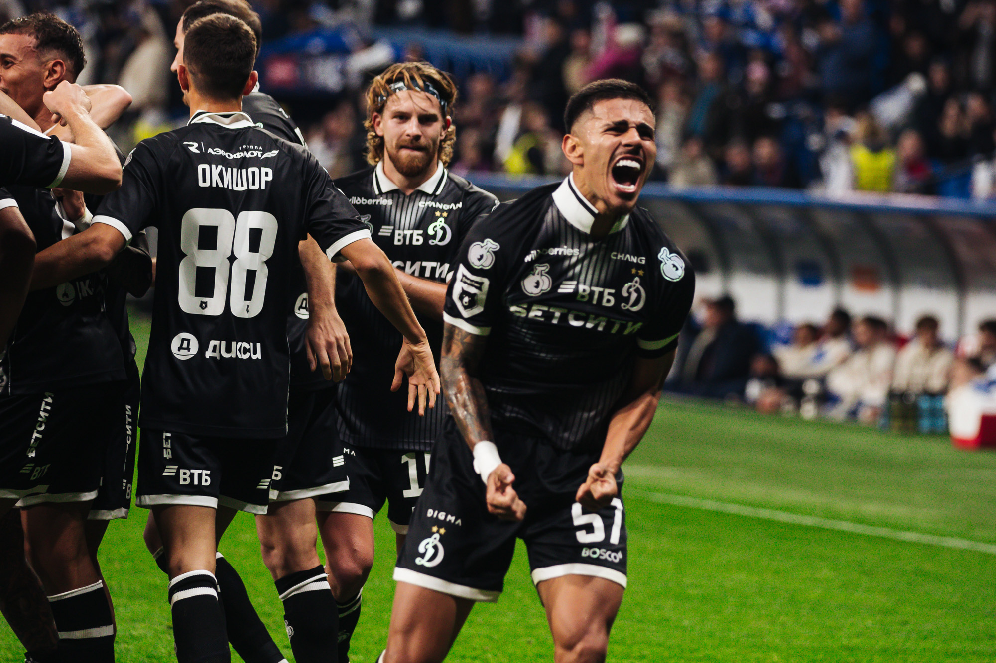 Reportaje fotográfico del derbi ganador con el CSKA