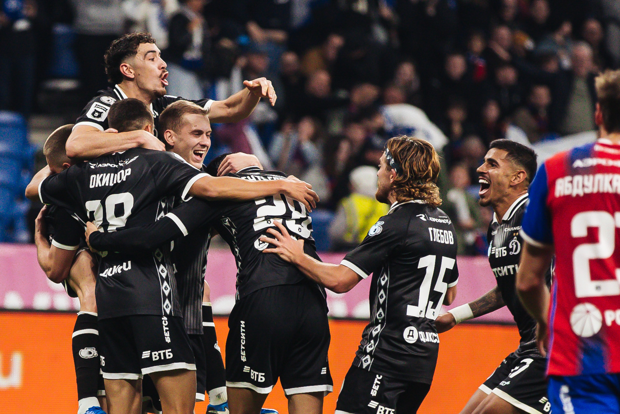 Reportaje fotográfico del derbi ganador con el CSKA
