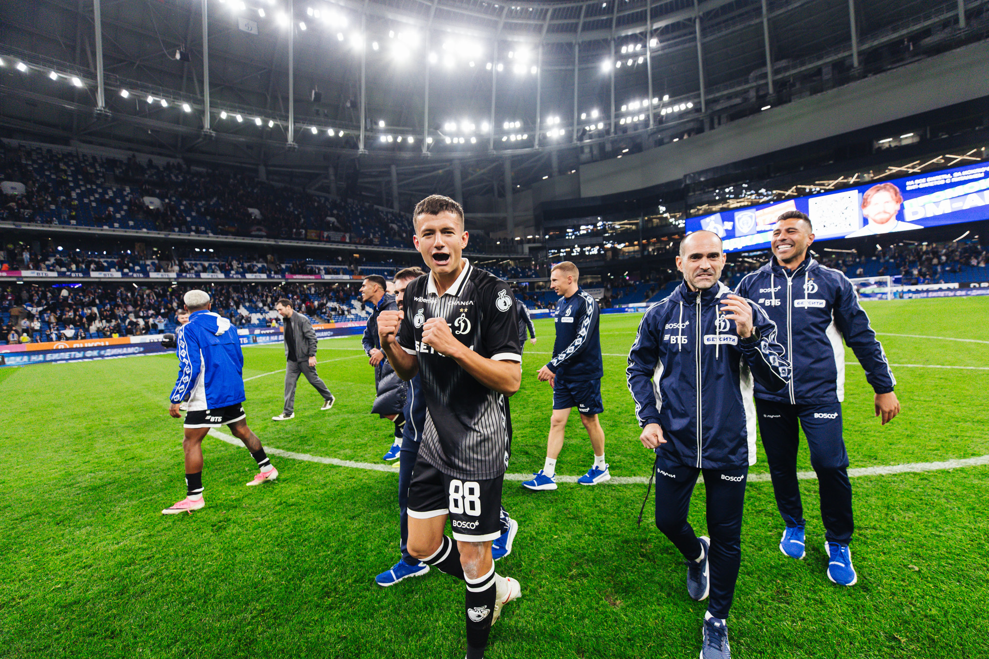 Reportaje fotográfico del derbi ganador con el CSKA