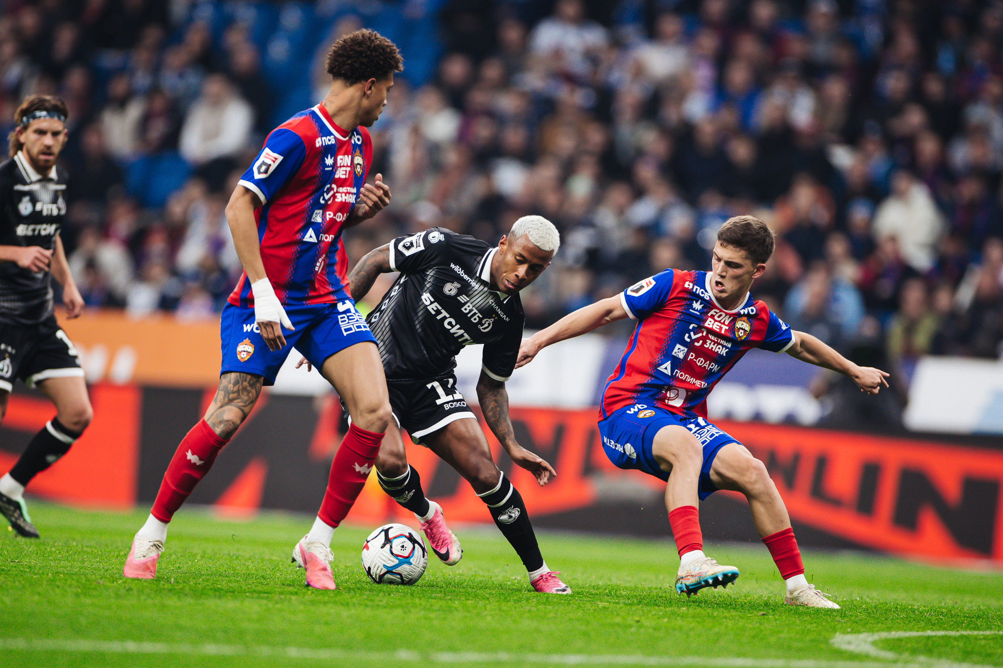 Reportaje fotográfico del derbi ganador con el CSKA