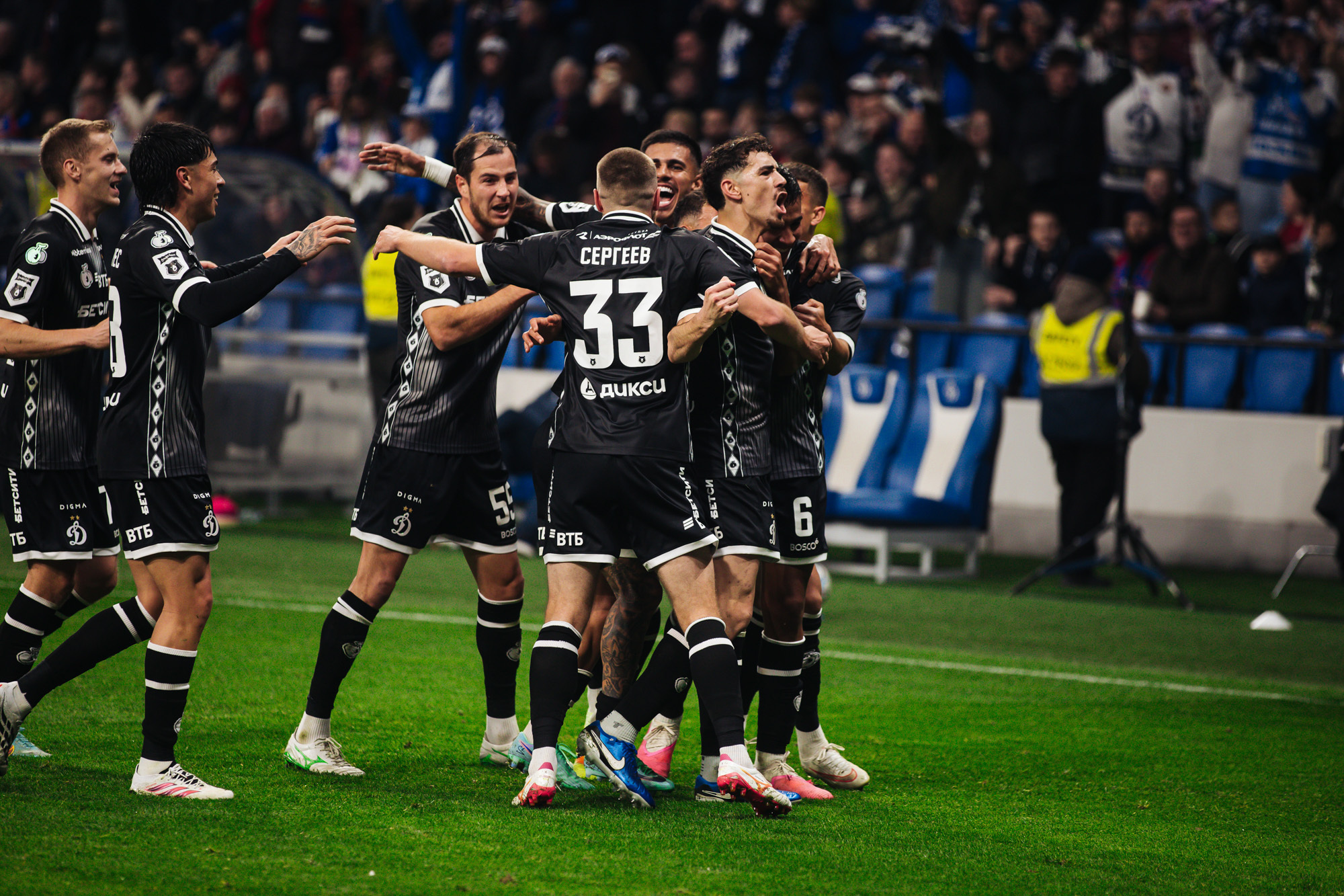 Reportaje fotográfico del derbi ganador con el CSKA