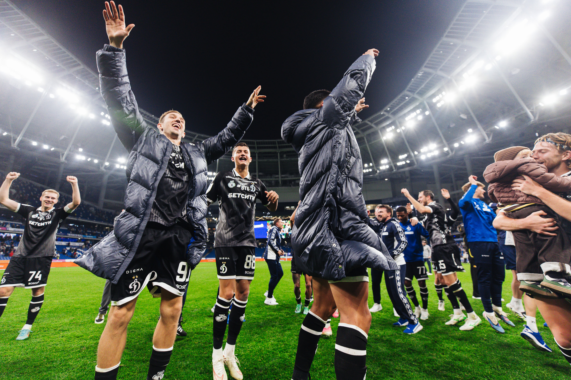 Reportaje fotográfico del derbi ganador con el CSKA