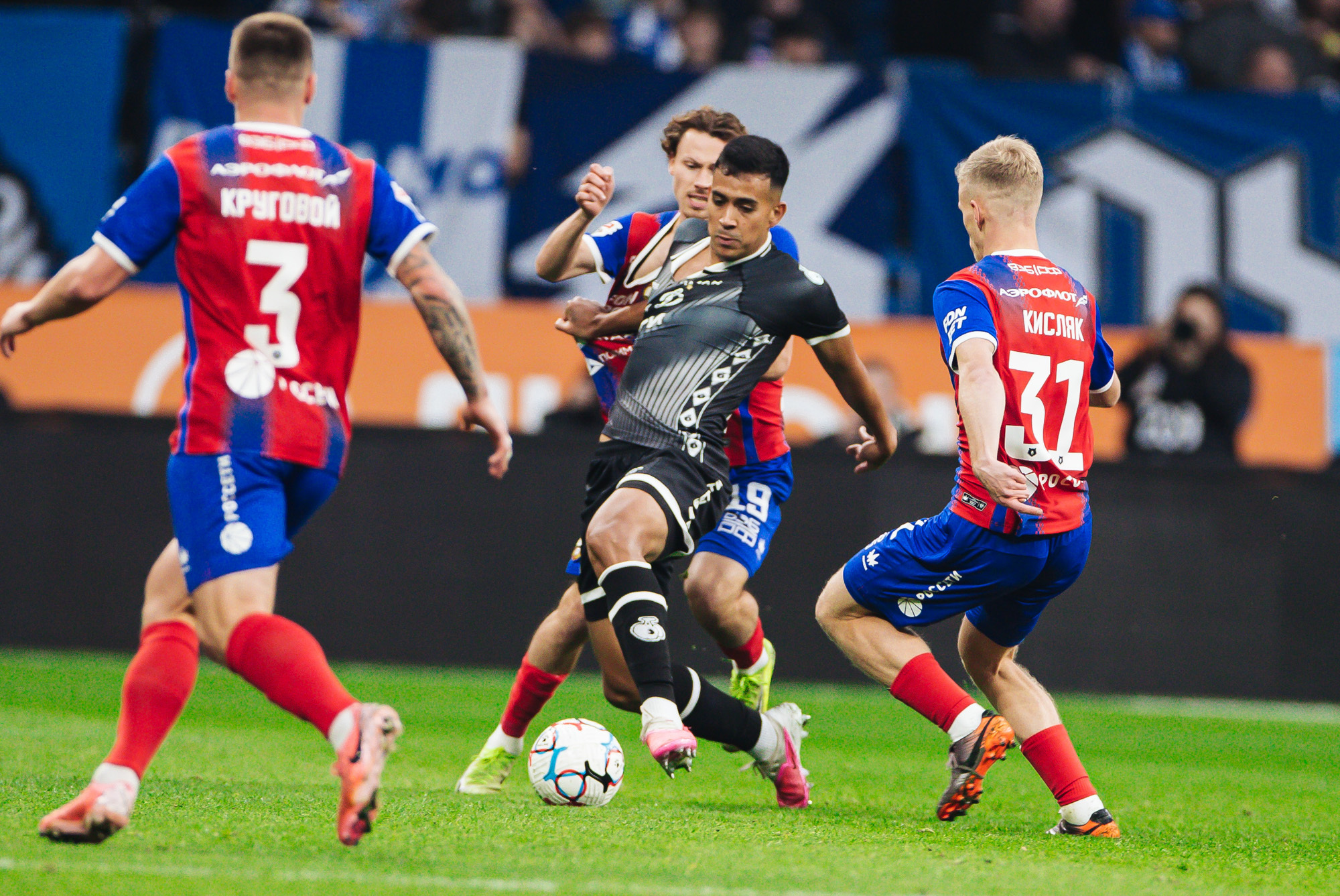 Reportaje fotográfico del derbi ganador con el CSKA