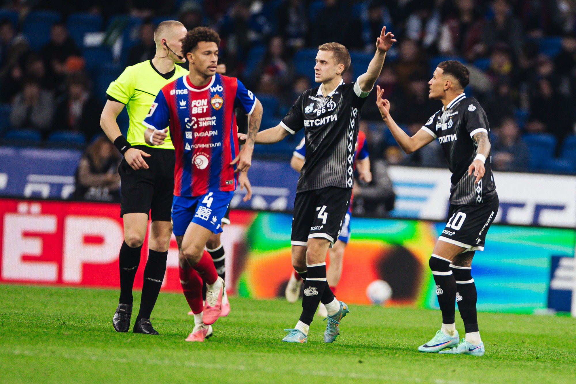 Reportaje fotográfico del derbi ganador con el CSKA