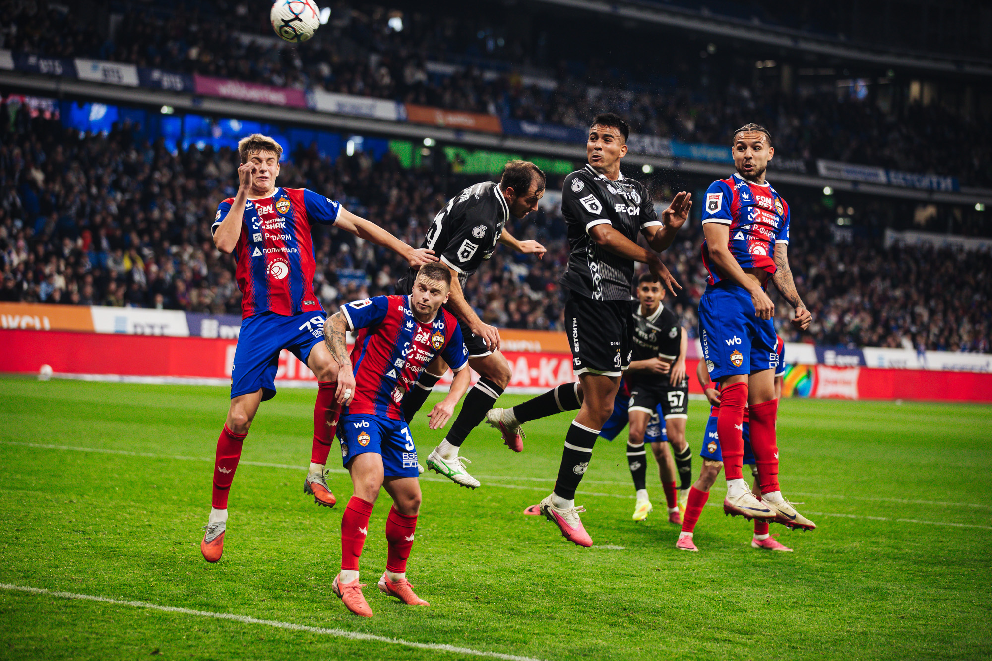 Reportaje fotográfico del derbi ganador con el CSKA