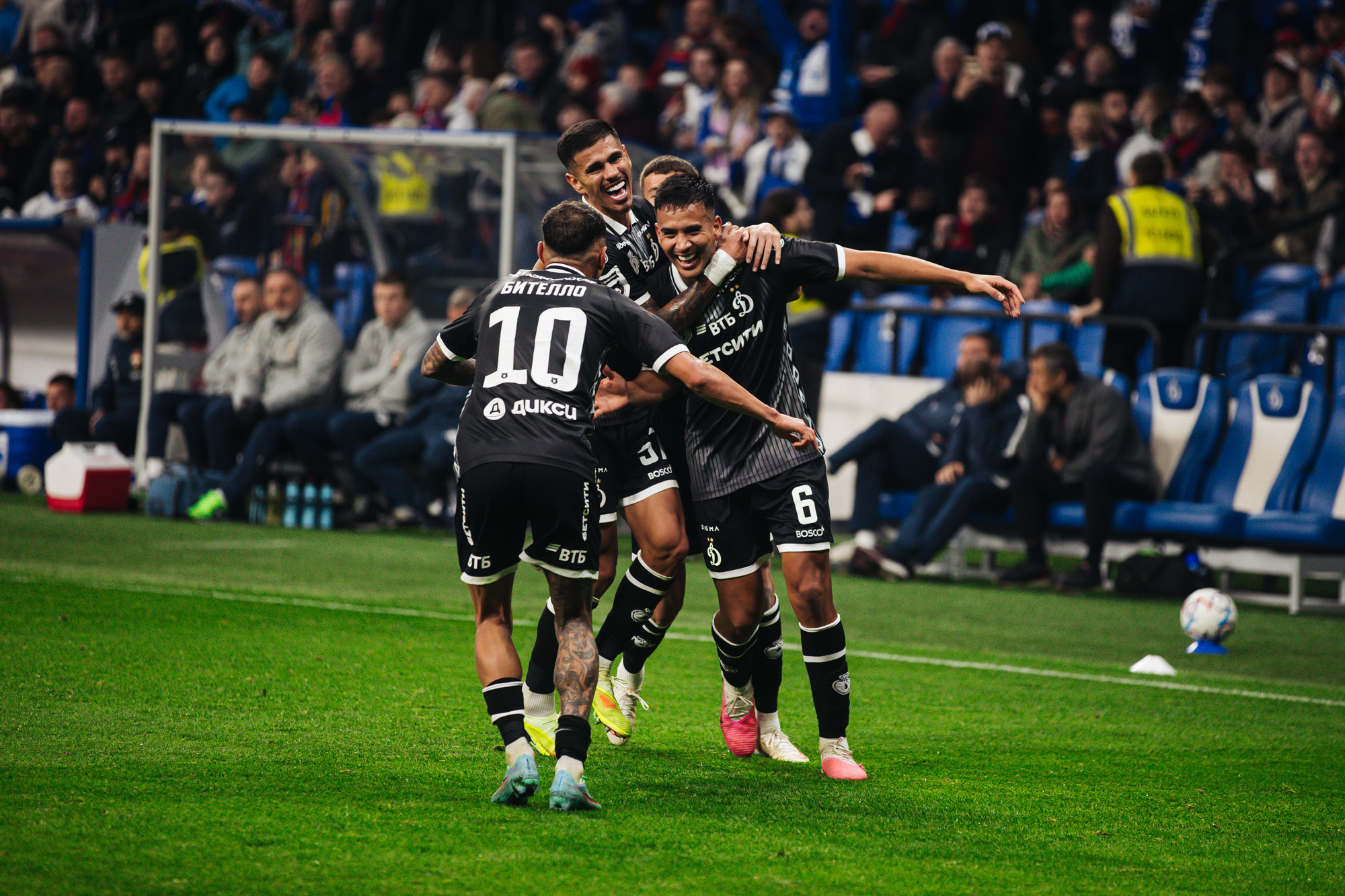 Reportaje fotográfico del derbi ganador con el CSKA