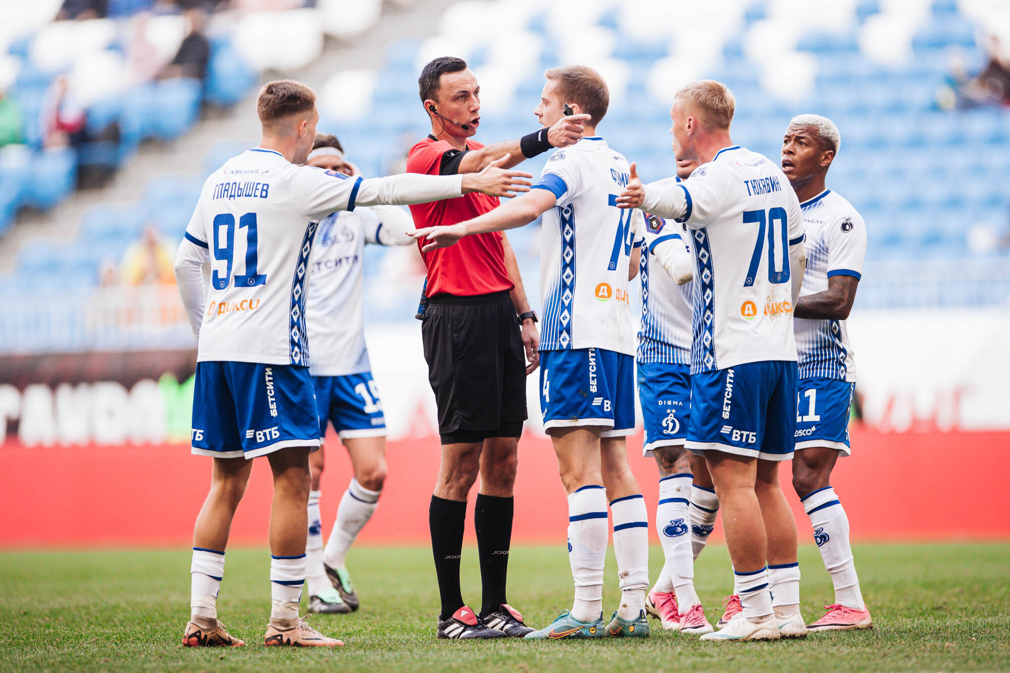 Photo report from the away match against Akron