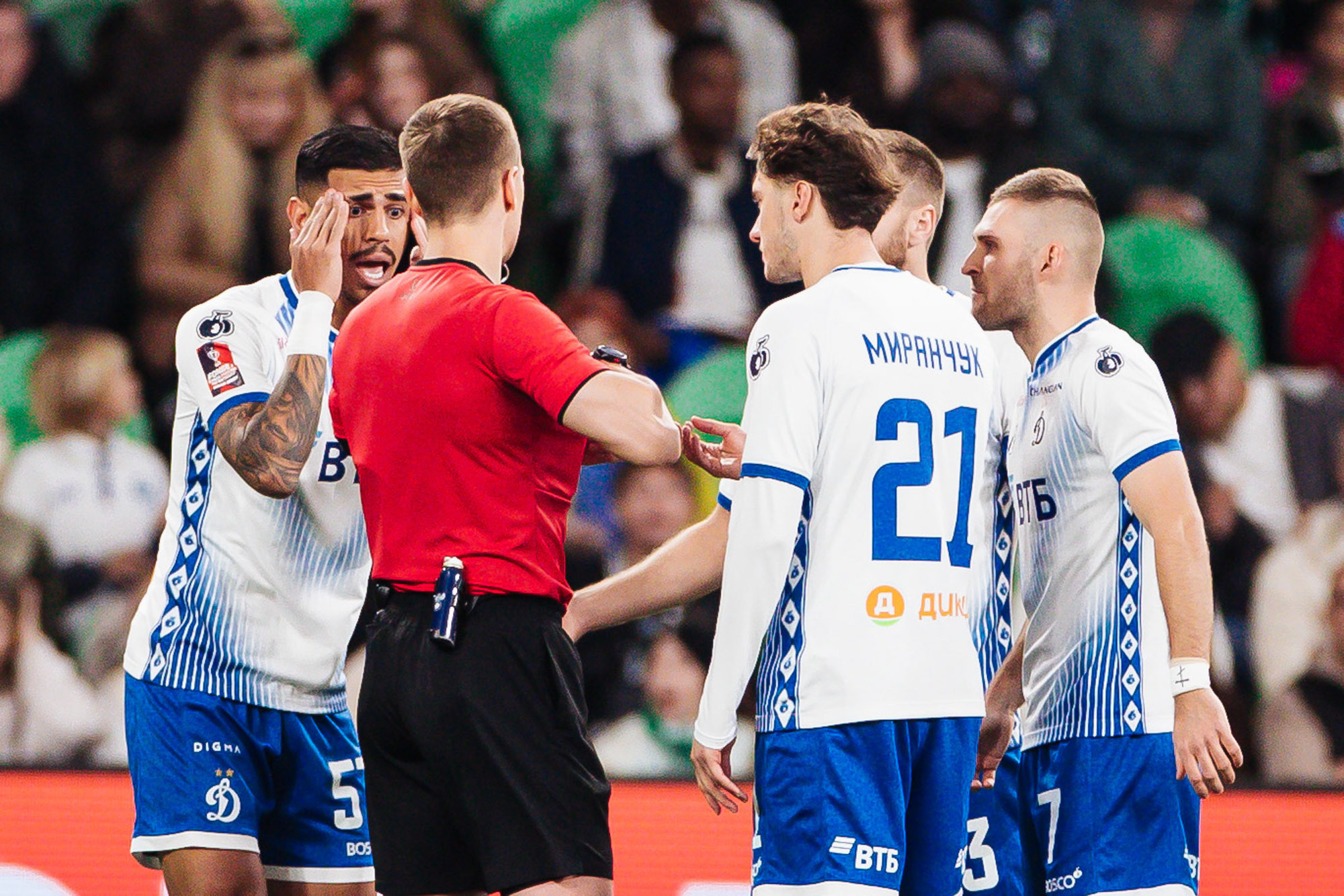 Reportaje fotográfico del partido de Copa visitante contra Krasnodar