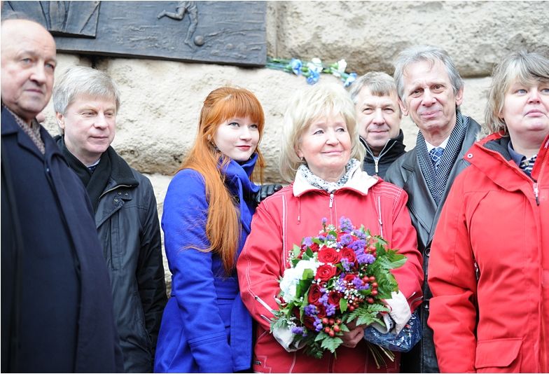 Мемориальная доска и турнир памяти М.Якушина Мемориальная доска и турнир памяти М.Якушина