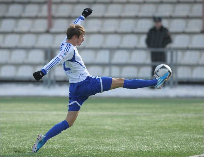 Турнир молодежных команд 2011-12. 5-й тур. Динамо-Зенит 2-1 Турнир молодежных команд 2011-12. 5-й тур. Динамо-Зенит 2-1