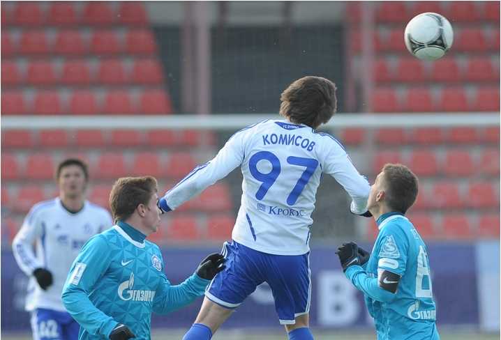 Турнир молодежных команд 2011-12. 5-й тур. Динамо-Зенит 2-1 Турнир молодежных команд 2011-12. 5-й тур. Динамо-Зенит 2-1