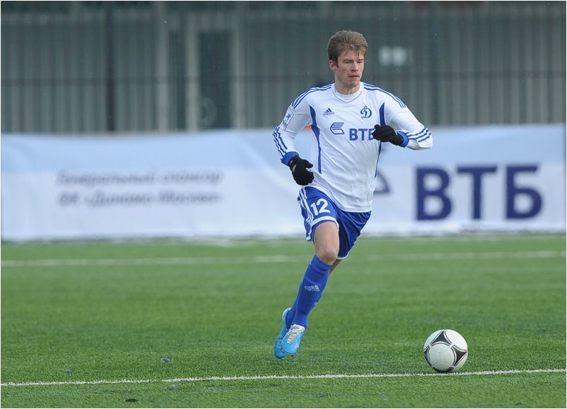 Турнир молодежных команд 2011-12. 5-й тур. Динамо-Зенит 2-1 Турнир молодежных команд 2011-12. 5-й тур. Динамо-Зенит 2-1
