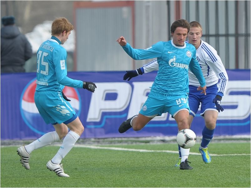 Турнир молодежных команд 2011-12. 5-й тур. Динамо-Зенит 2-1 Турнир молодежных команд 2011-12. 5-й тур. Динамо-Зенит 2-1