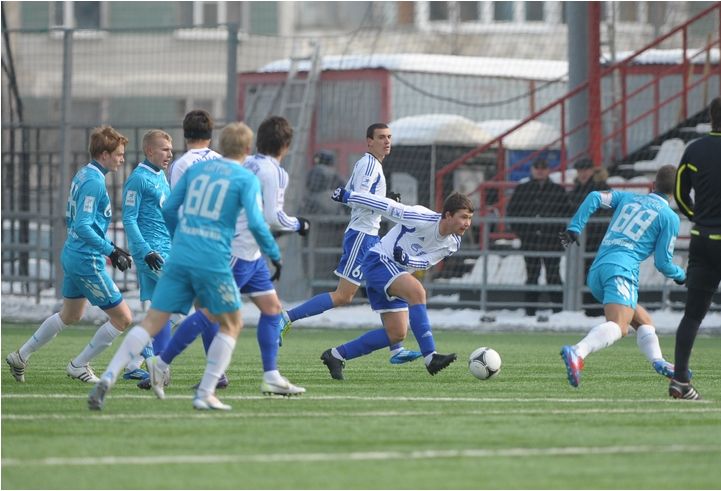 Турнир молодежных команд 2011-12. 5-й тур. Динамо-Зенит 2-1 Турнир молодежных команд 2011-12. 5-й тур. Динамо-Зенит 2-1