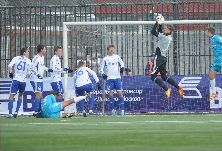 Турнир молодежных команд 2011-12. 5-й тур. Динамо-Зенит 2-1 Турнир молодежных команд 2011-12. 5-й тур. Динамо-Зенит 2-1