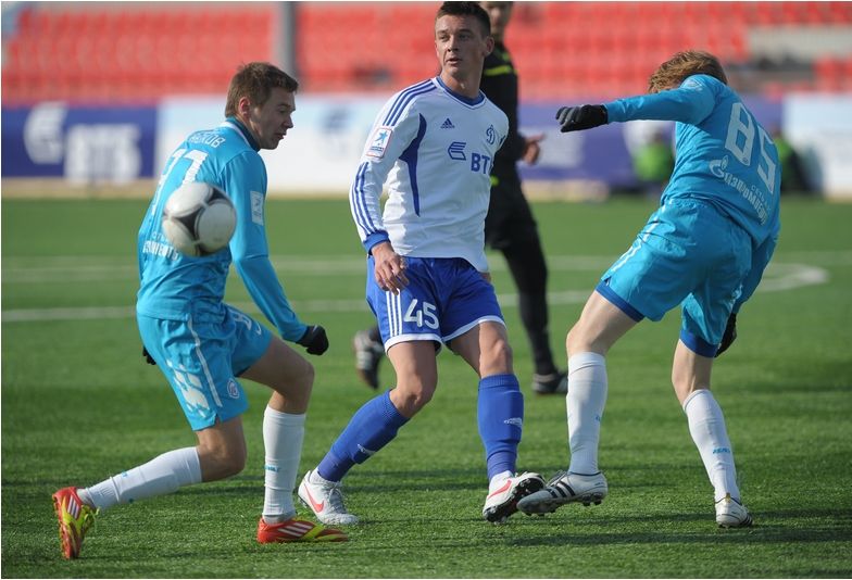Турнир молодежных команд 2011-12. 5-й тур. Динамо-Зенит 2-1 Турнир молодежных команд 2011-12. 5-й тур. Динамо-Зенит 2-1