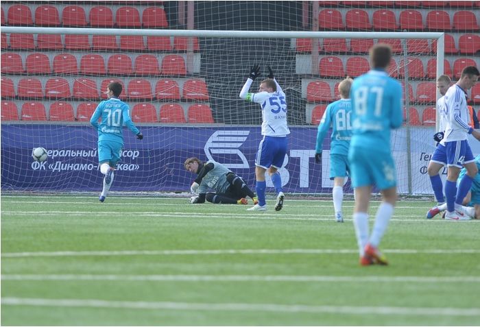 Турнир молодежных команд 2011-12. 5-й тур. Динамо-Зенит 2-1 Турнир молодежных команд 2011-12. 5-й тур. Динамо-Зенит 2-1
