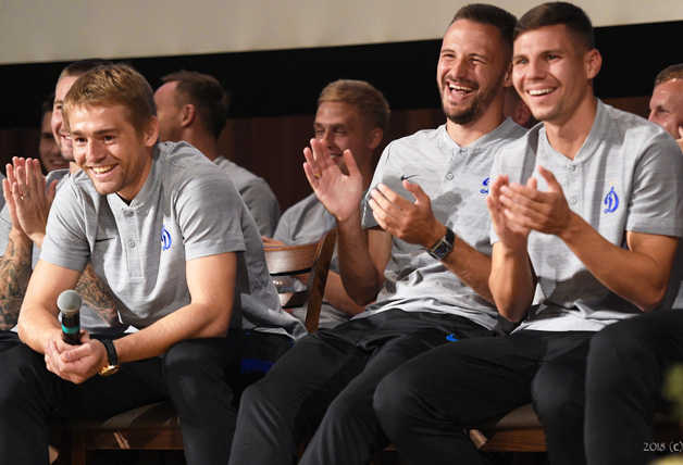 «Динамо» провело встречу с болельщиками