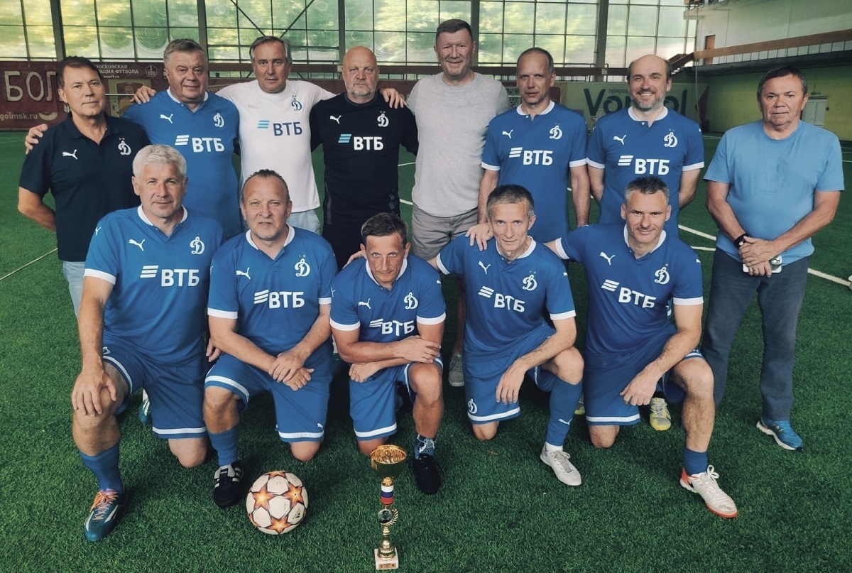 El liderazgo de los "dynamovtsy" en el torneo "Estrellas Inextinguibles" - 2024 se mantiene